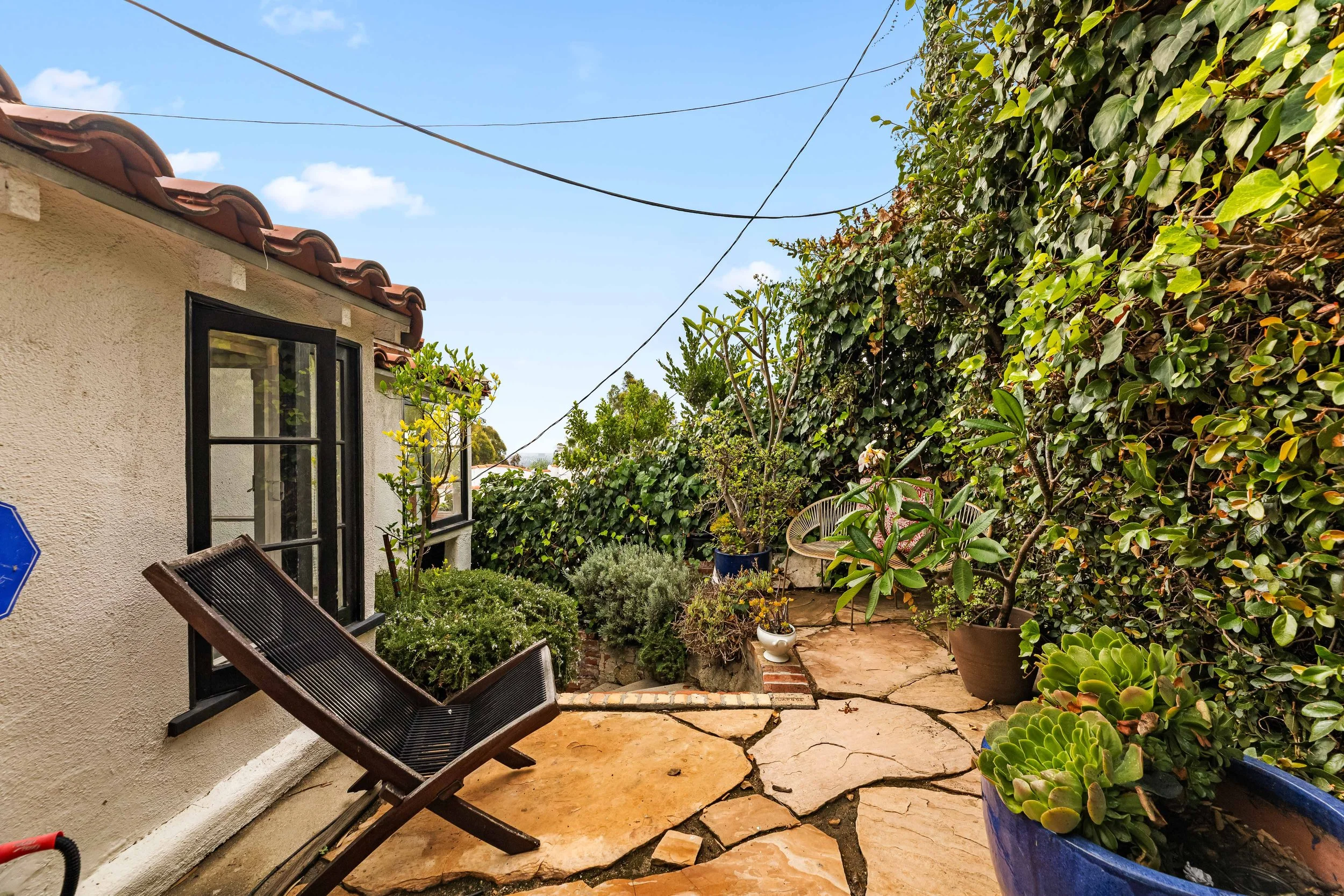 1767-n-orange-grove-ave-51-exterior-patio-hillside-hollywood-hills-los-angeles.jpg