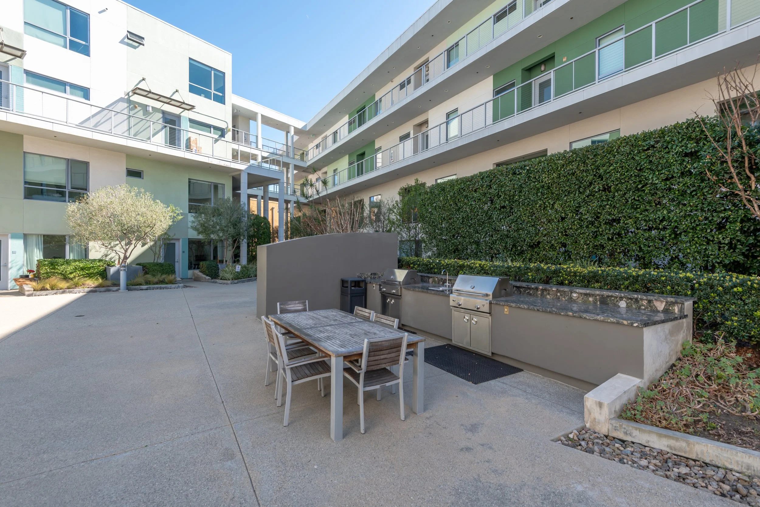 Exterior of 11500 Tennessee Ave Condos in West Los Angeles