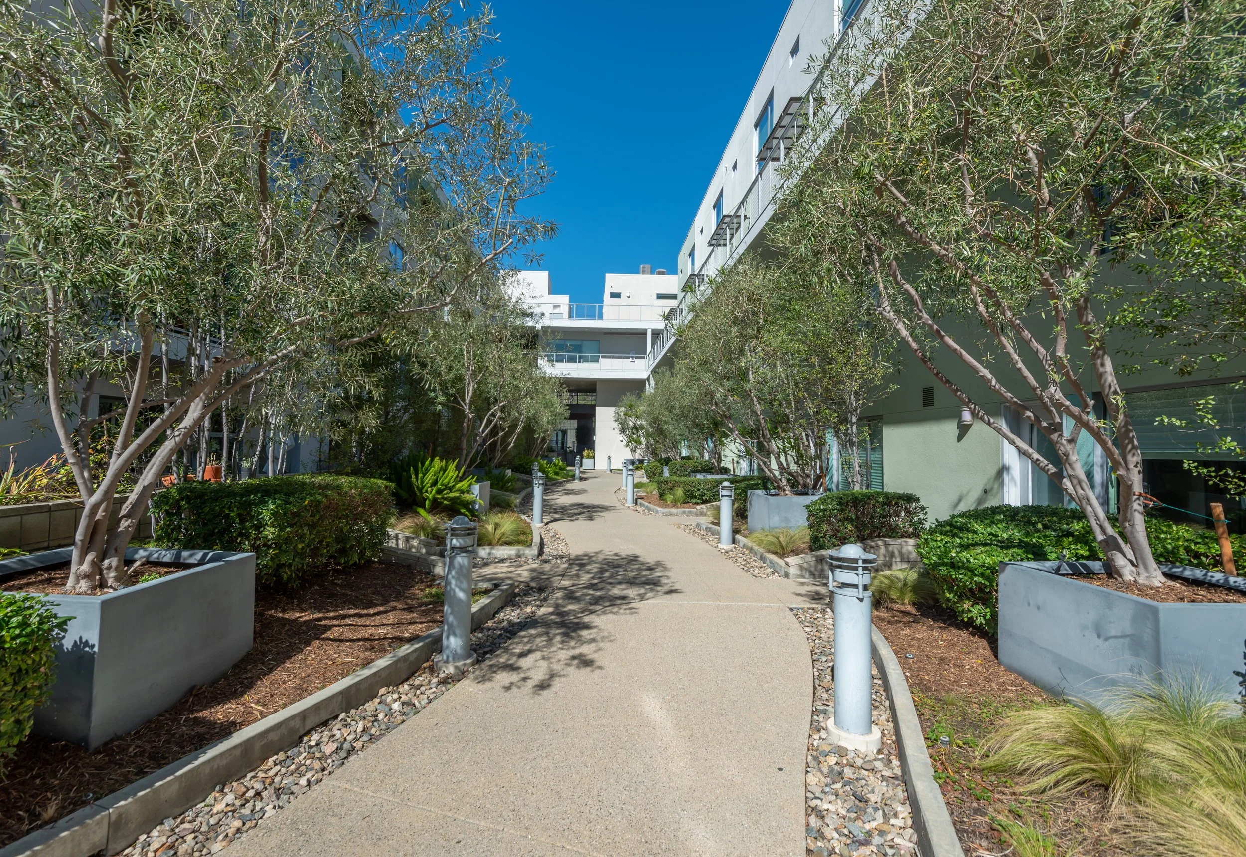 Exterior of 11500 Tennessee Ave Condos in West Los Angeles