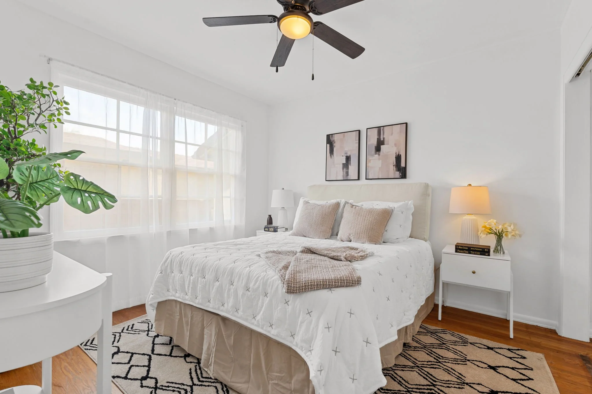 11630-chanera-ave-hawthorne-third-bedroom-versatile.jpg