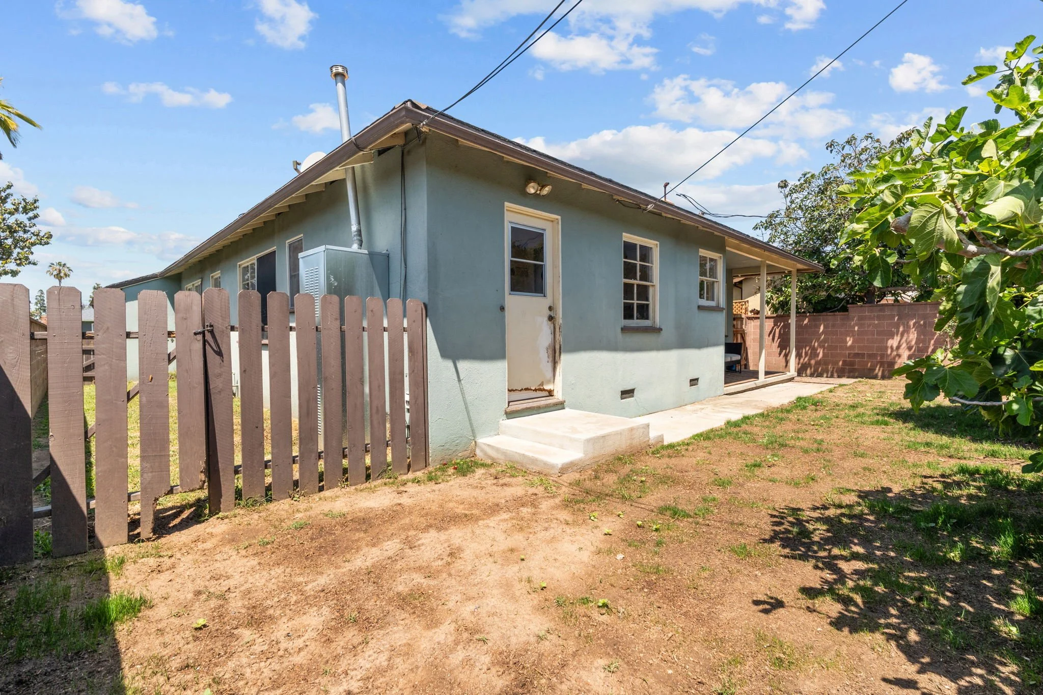 11630-chanera-ave-hawthorne-backyard-privacy-landscaping.jpg