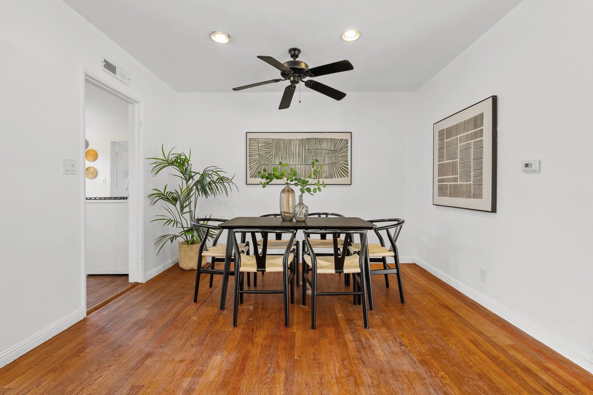11630-chanera-ave-hawthorne-dining-room-natural-light.jpg