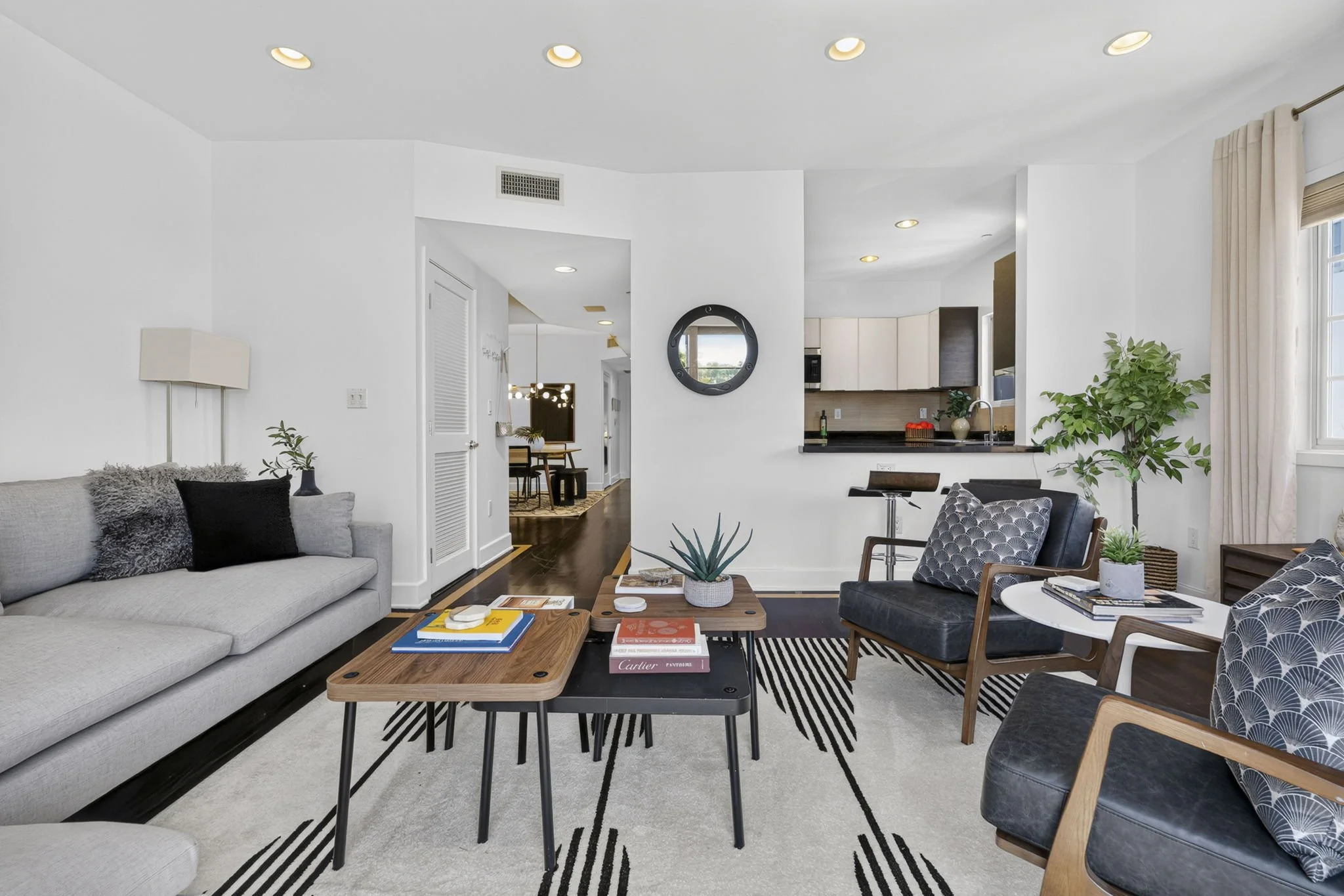 125-s-sweetzer-ph2a-04-living-room-open-to-kitchen-los-angeles.jpg