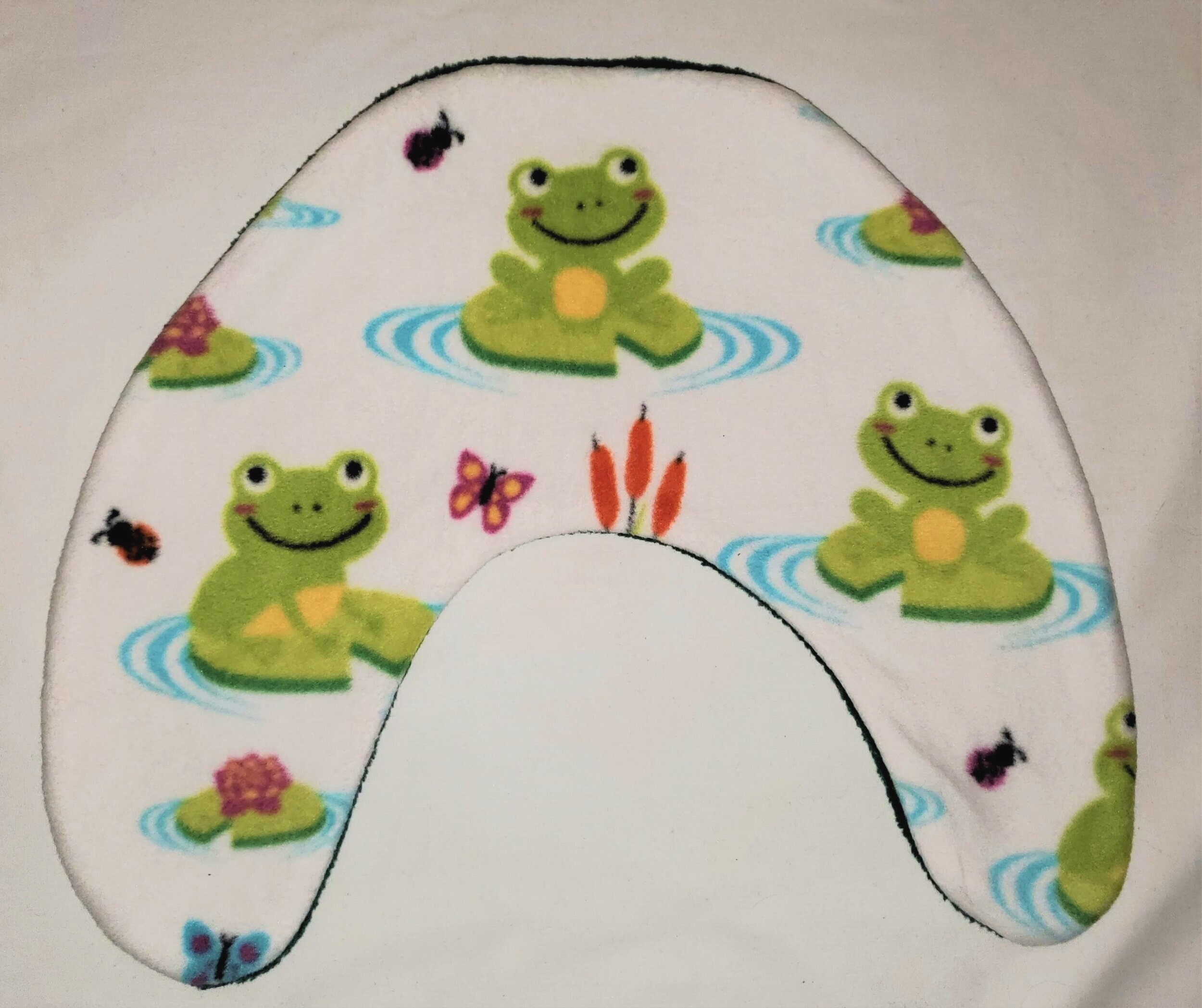 frog+on+white-dark+green+shoulder+%232.jpg