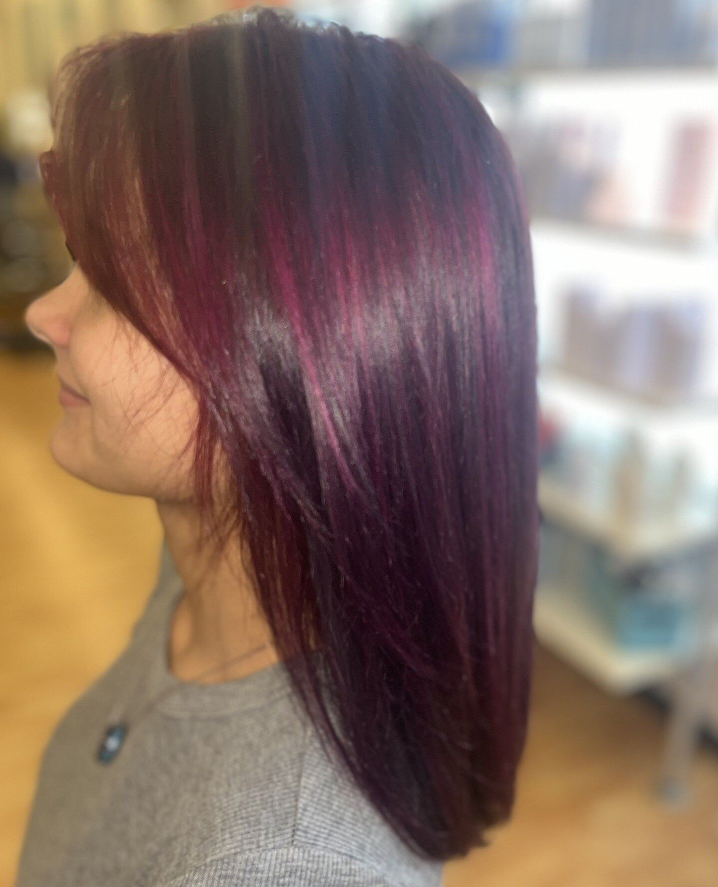 Is everyone prepared for a Spring transformation? Laura's vibrant and captivating color melt is an absolute showstopper!⁠
⁠
Give us a call to schedule your Spring make-overs!⁠
440-331-7222⁠
.⁠
.⁠
.⁠
.⁠
.⁠
⁠
#haircolorist #moderncolorinspirations #mod