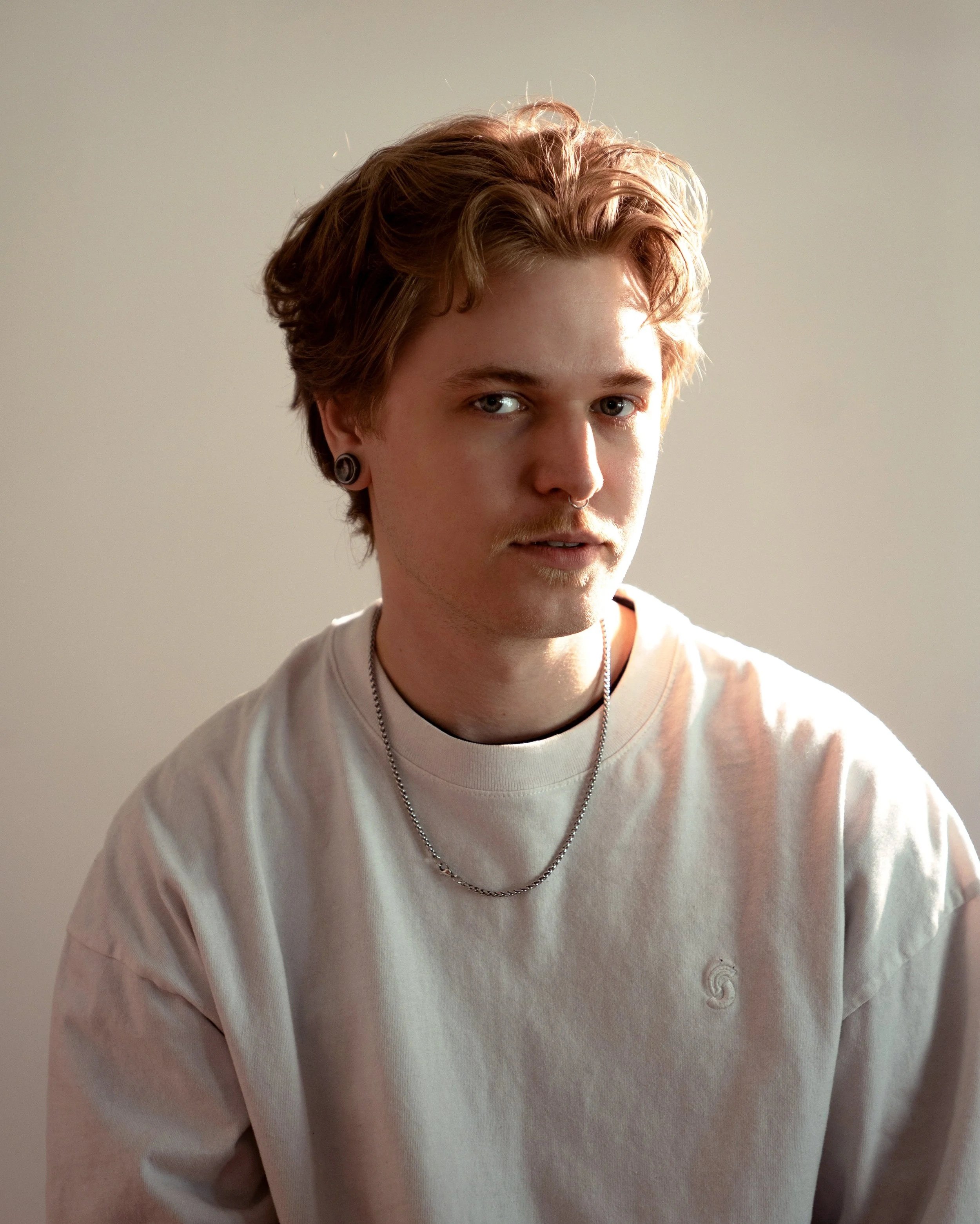 Trevor-silver stylist