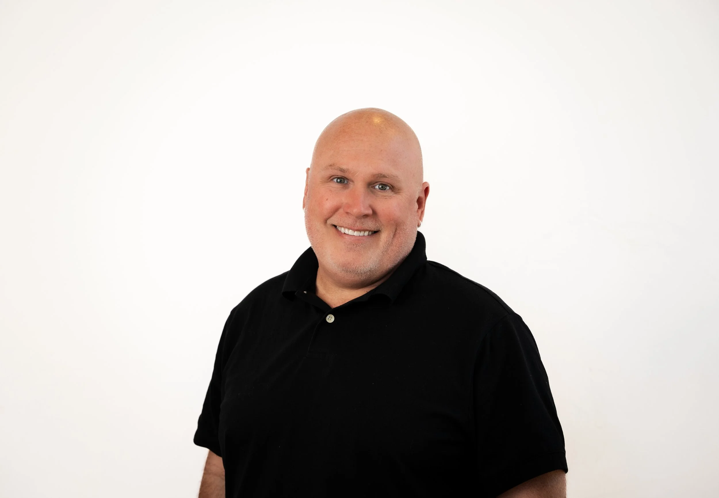 Brad-platinum stylist