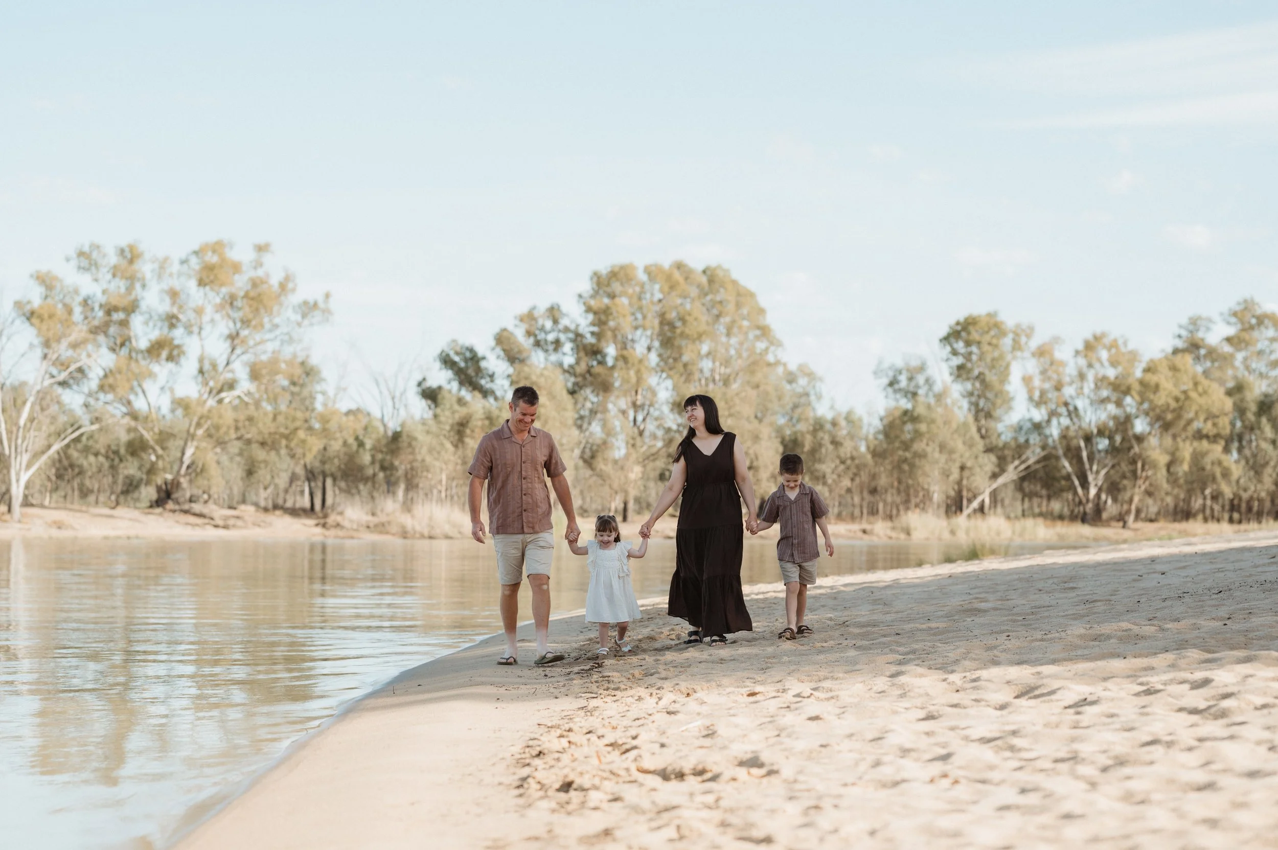 Family Photos by the River Murray | Summer Sessions in the Riverland