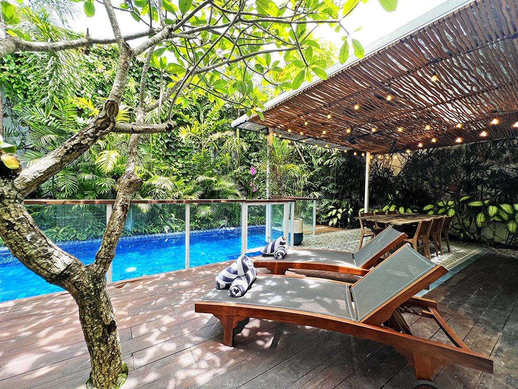 pool from living room.jpg
