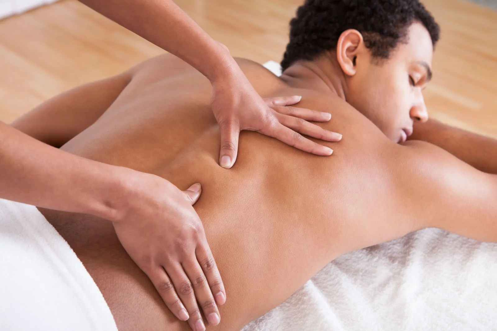 Deep tissue massage at Kasianda