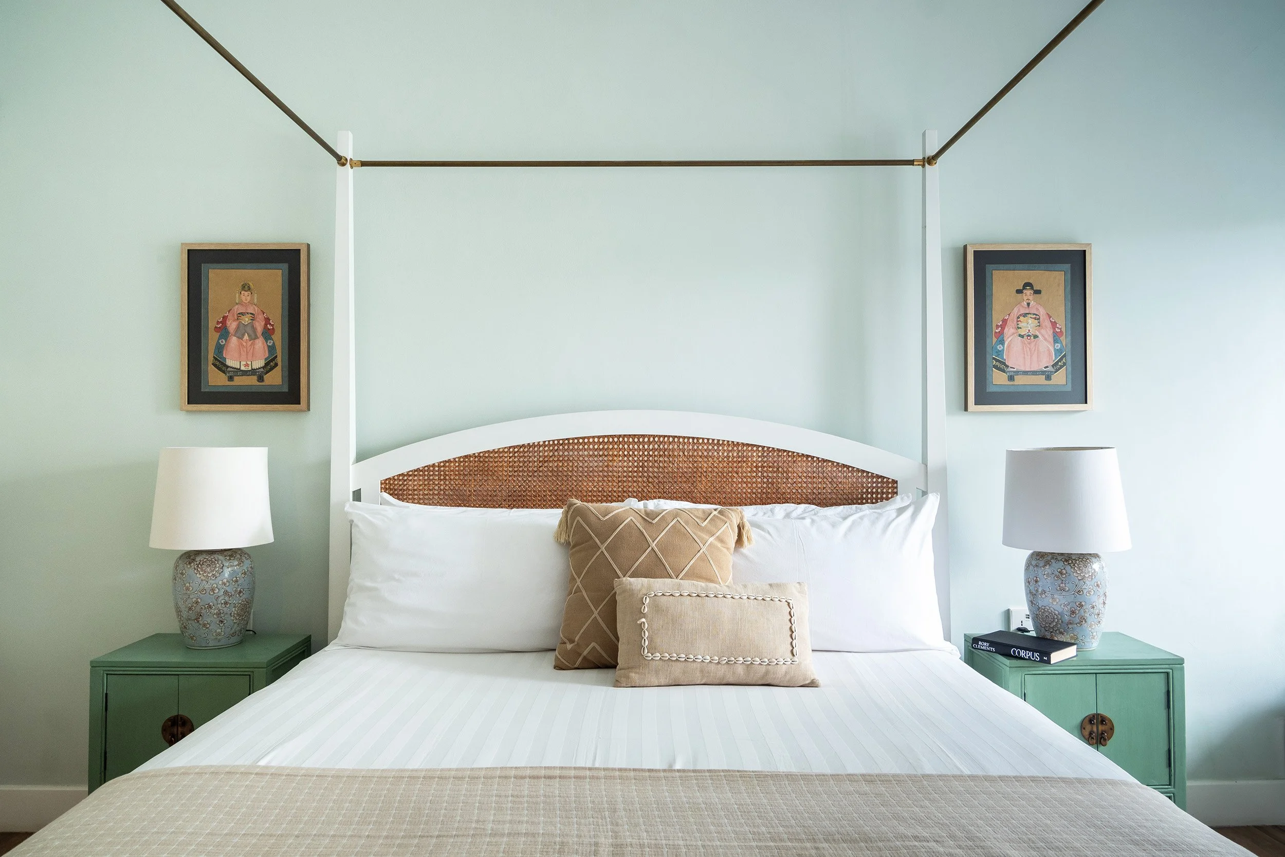 Sage room head on.jpg