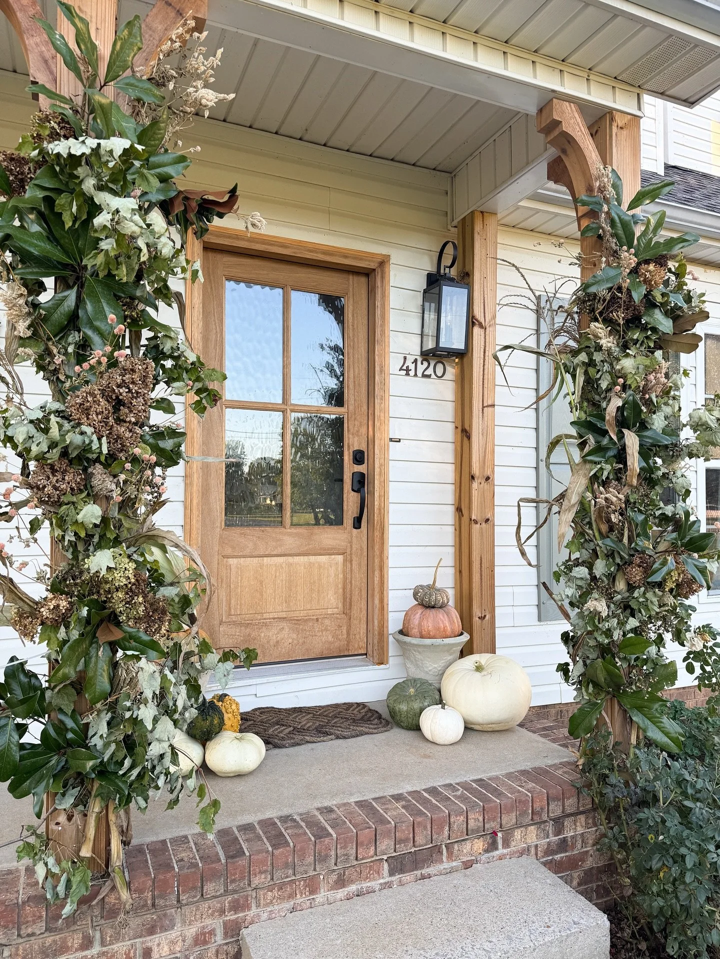 All locally grown. All organically designed. 🍂
Because the most beautiful spaces are rooted in community. I love supporting local farmers and growers for my porch installs and any floral designs I do. 💛

#AlissaLawtonDesign #SupportLocalGrowers #Or