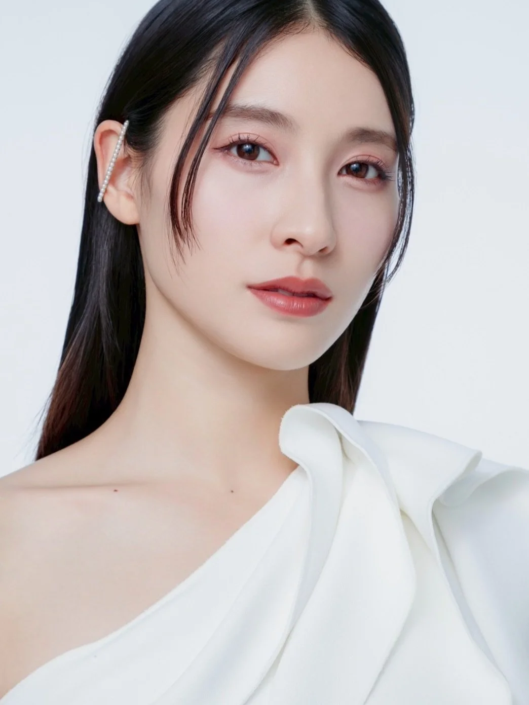 VOCE web
「エスティ ローダー」

土屋太鳳さんのヘアメイクを担当しました！
@taotsuchiya_official 

photographer  @yuichi_sakakibara さん
stylist  @stylist_fujimoto さん

 @vocemagazine 

#土屋太鳳
#hairmakeGeorge
#georgeのお仕事