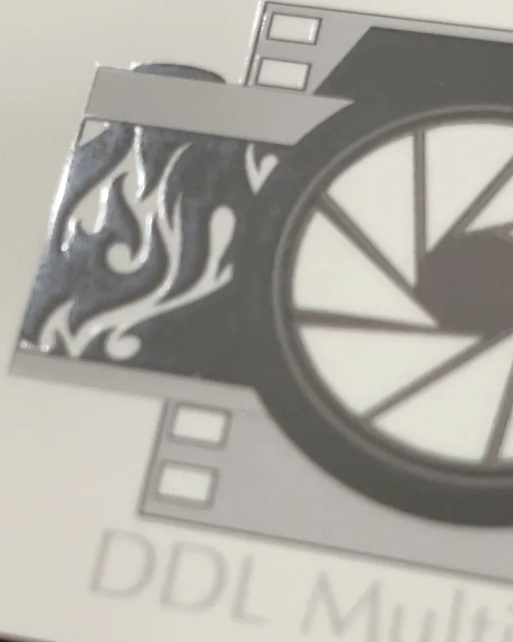 New business cards just came in&hellip;
Look at that raised print 😍😍

Looking to design or need to update your business cards, We can help

DDL Multimedia provides professional service which is well versatile in all aspects of design. We make sure 