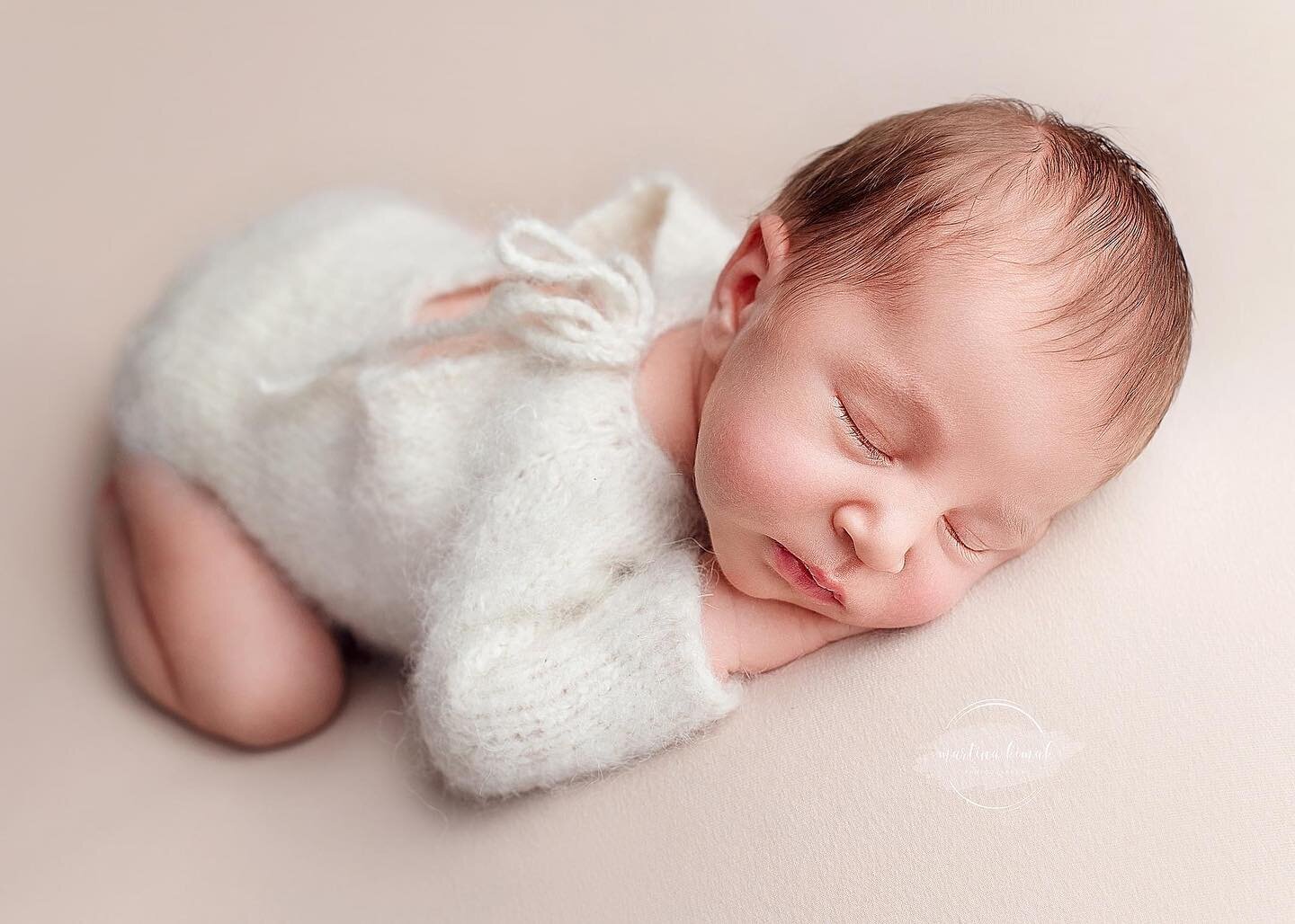 PROFESION&Aacute;LNE FOTENIE NOVORODENCOV KO&Scaron;ICE - KVP 
www.martinakimak.com

#kosice #fotografmartinakimak #newbornphotography #detail #moment #love #laska #canonphotography #novorodeneckafotografkaslovensko #baby #bab&auml;tko #tehotenstvosl