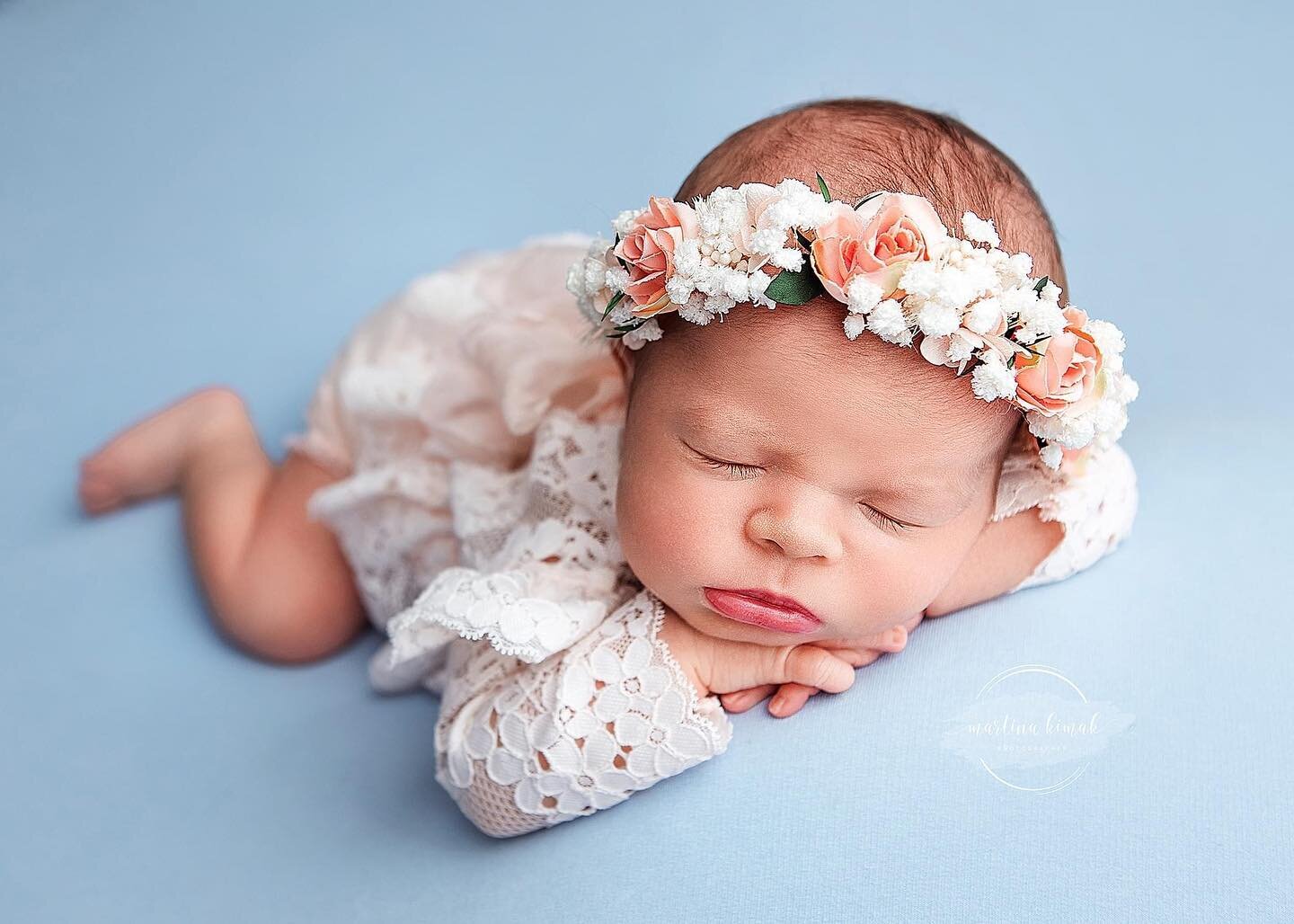 Prekr&aacute;sna kombin&aacute;cia farieb marhuľovej a modrej, na fotke n&aacute;dhern&eacute; novorodeniatko 
A d r i a n a 

Certifikovan&aacute; newborn fotografka - Ko&scaron;ice - Kvp 
.
.
.

#novorodeneckefotenie #novorodeneckafotografka #fotog