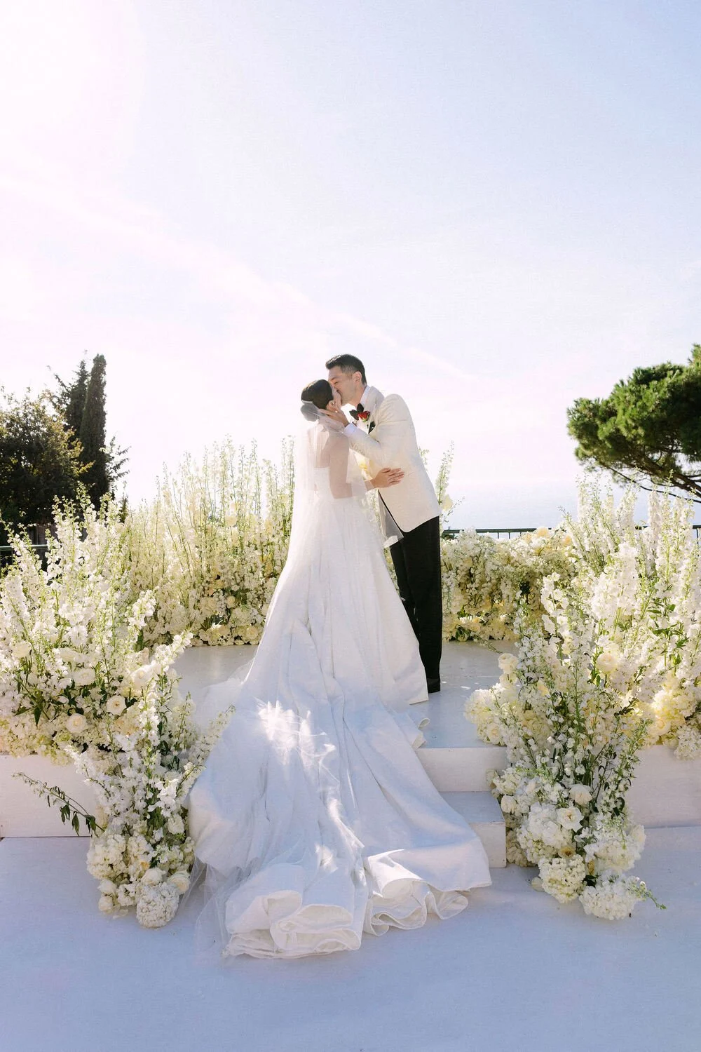 capri-moments-lilian-jonathan-wedding-day-87.jpg