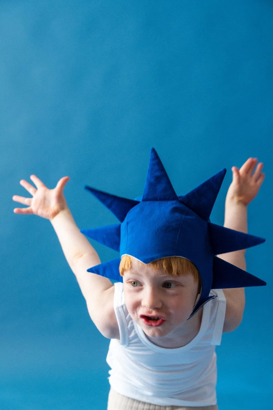 Maduko starbonnet_playtime.jpg