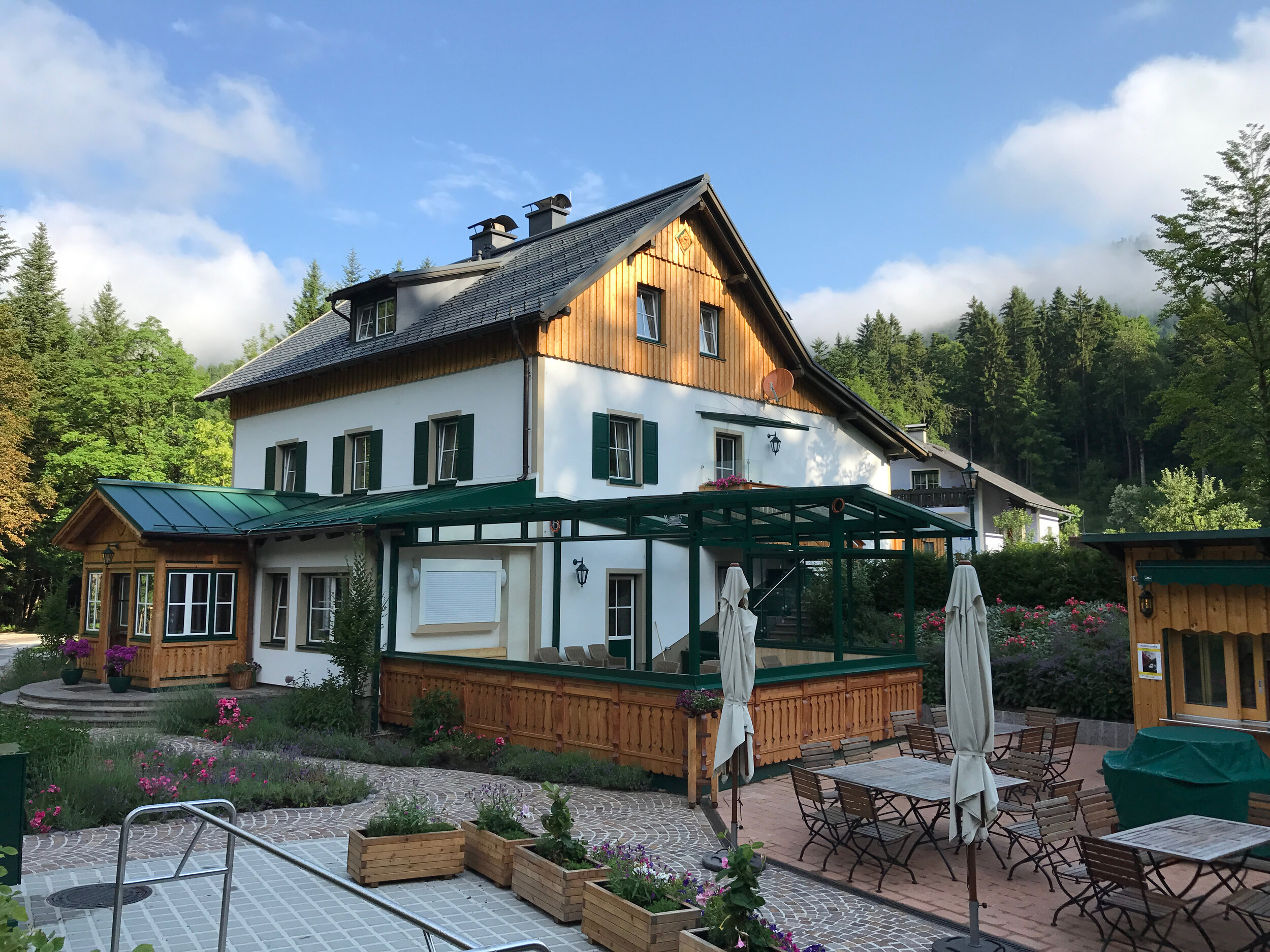 Waldruhe Terrasse 5.jpeg
