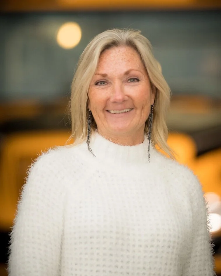 driving-jobs-hiring-near-me-northstarbuslines-school-bus-driver