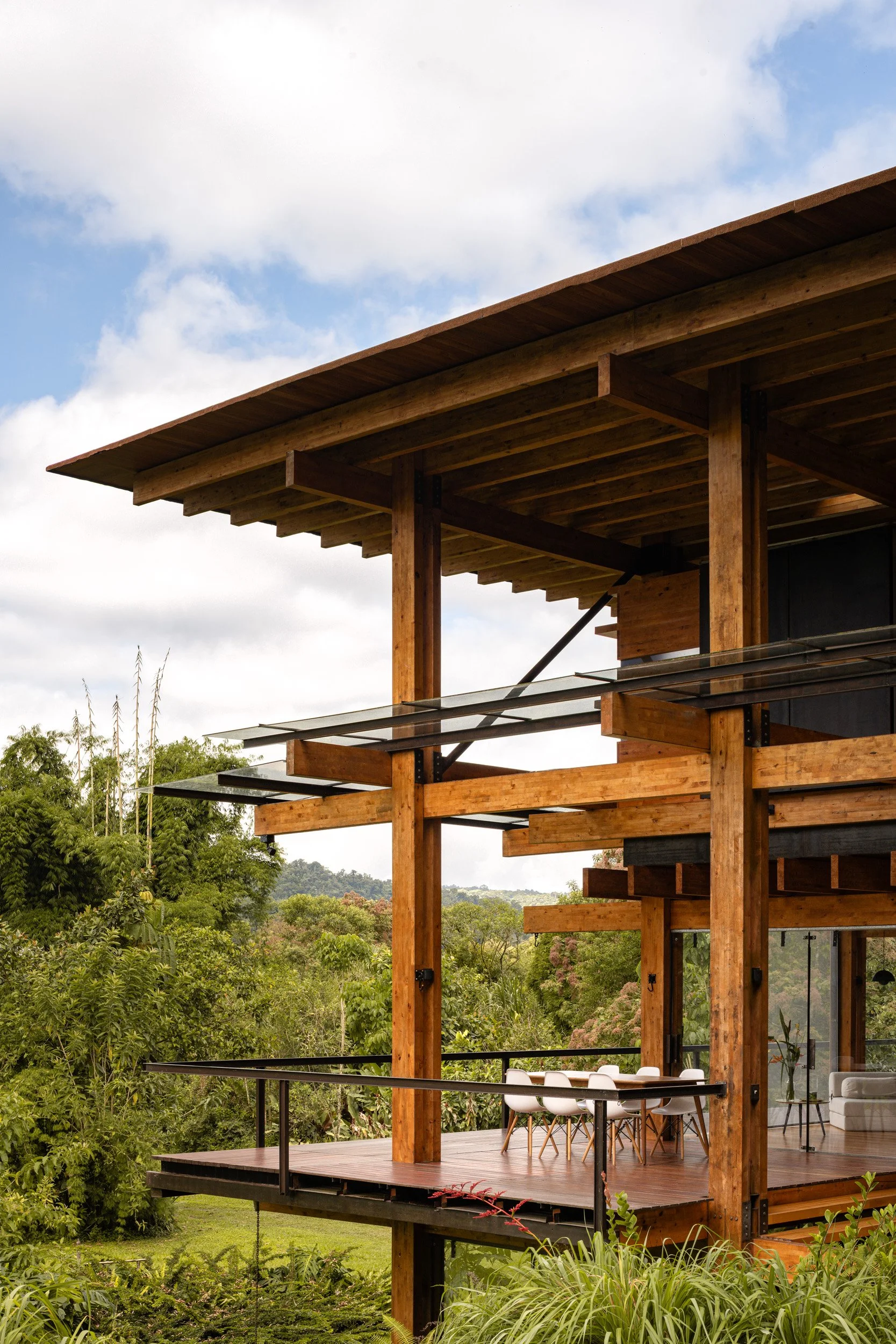 House Taller General Jose María Sáez Ecuador Andes timber frame nature Mindo pitaya botanic garden