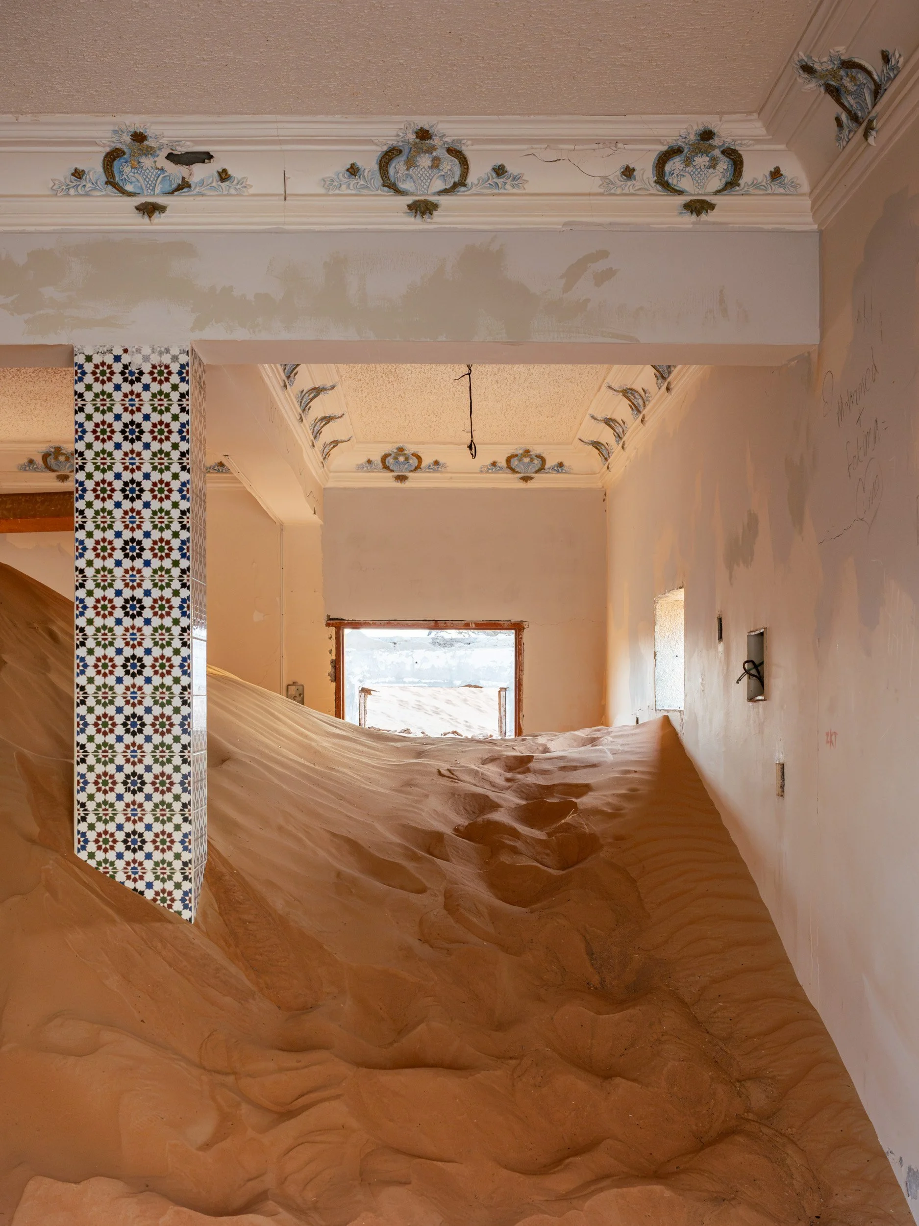 Sharjah Architecture Triennial UAE United Arab Emirates Tosin Oshinowo Al Madam ghost village desert abandoned house interior