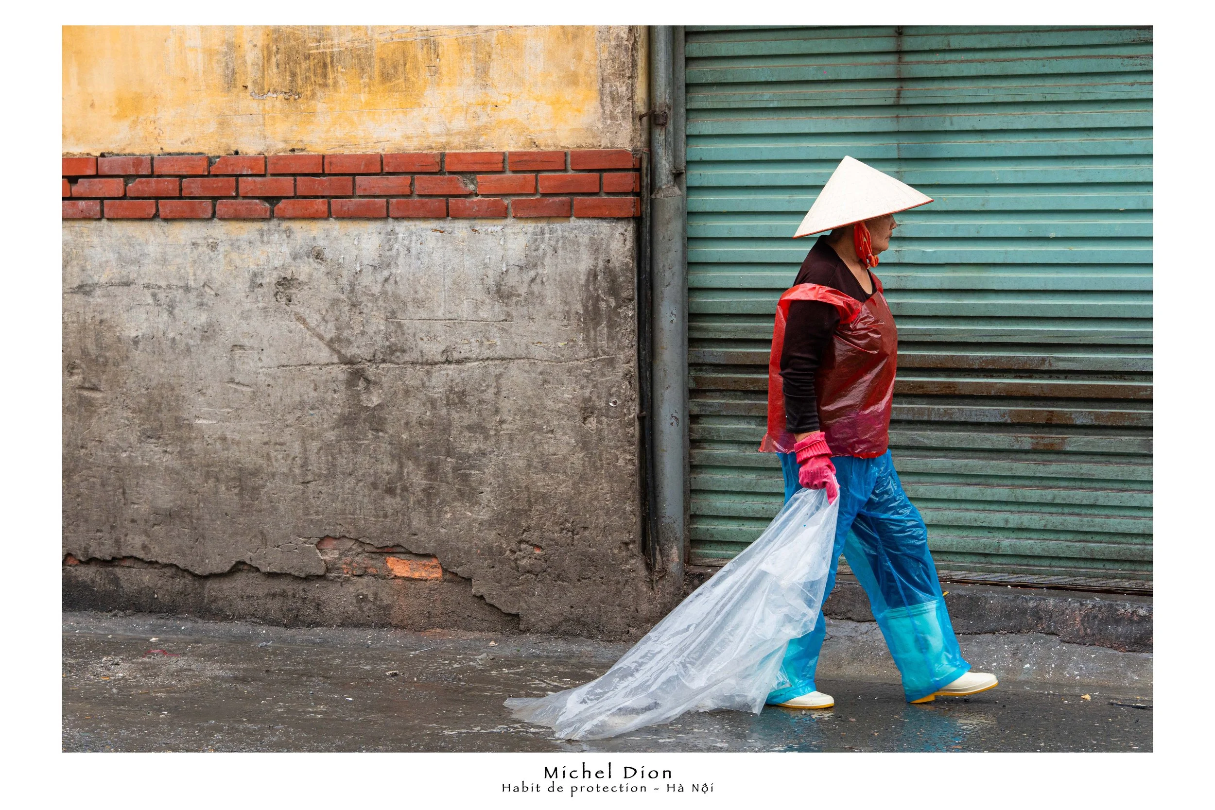 Hanoi 20250417 Habit de protection.jpg