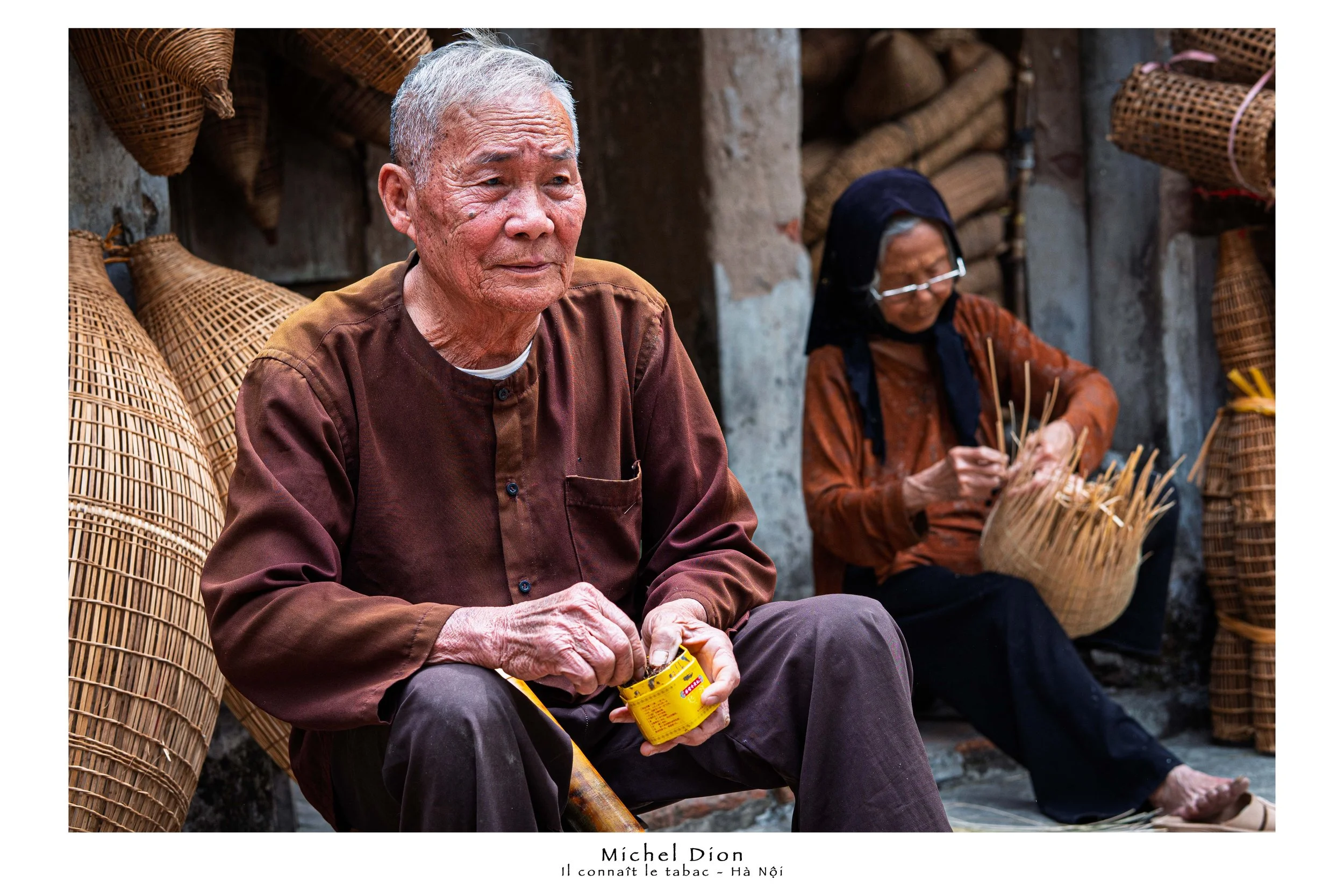 Hanoi 20250413 Il connaît le tabac.jpg