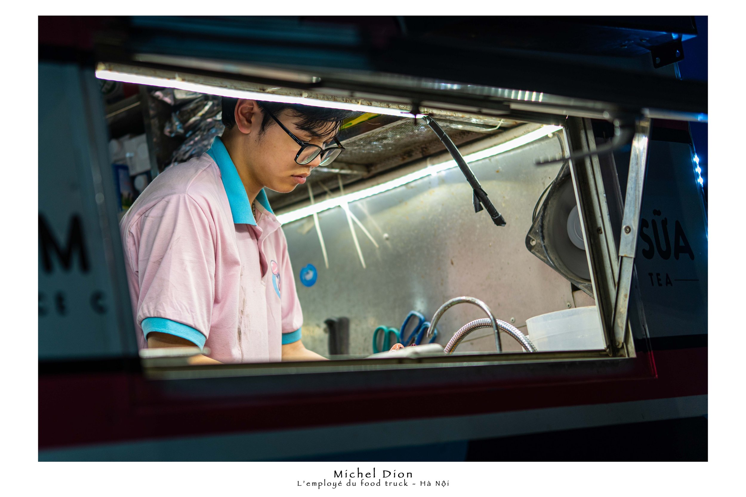 Hanoi 20250411 L'Employé du Food Truck.jpg