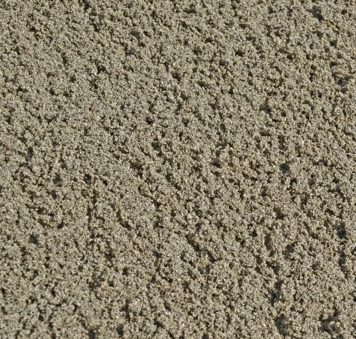 SCREENED CLEAN SAND