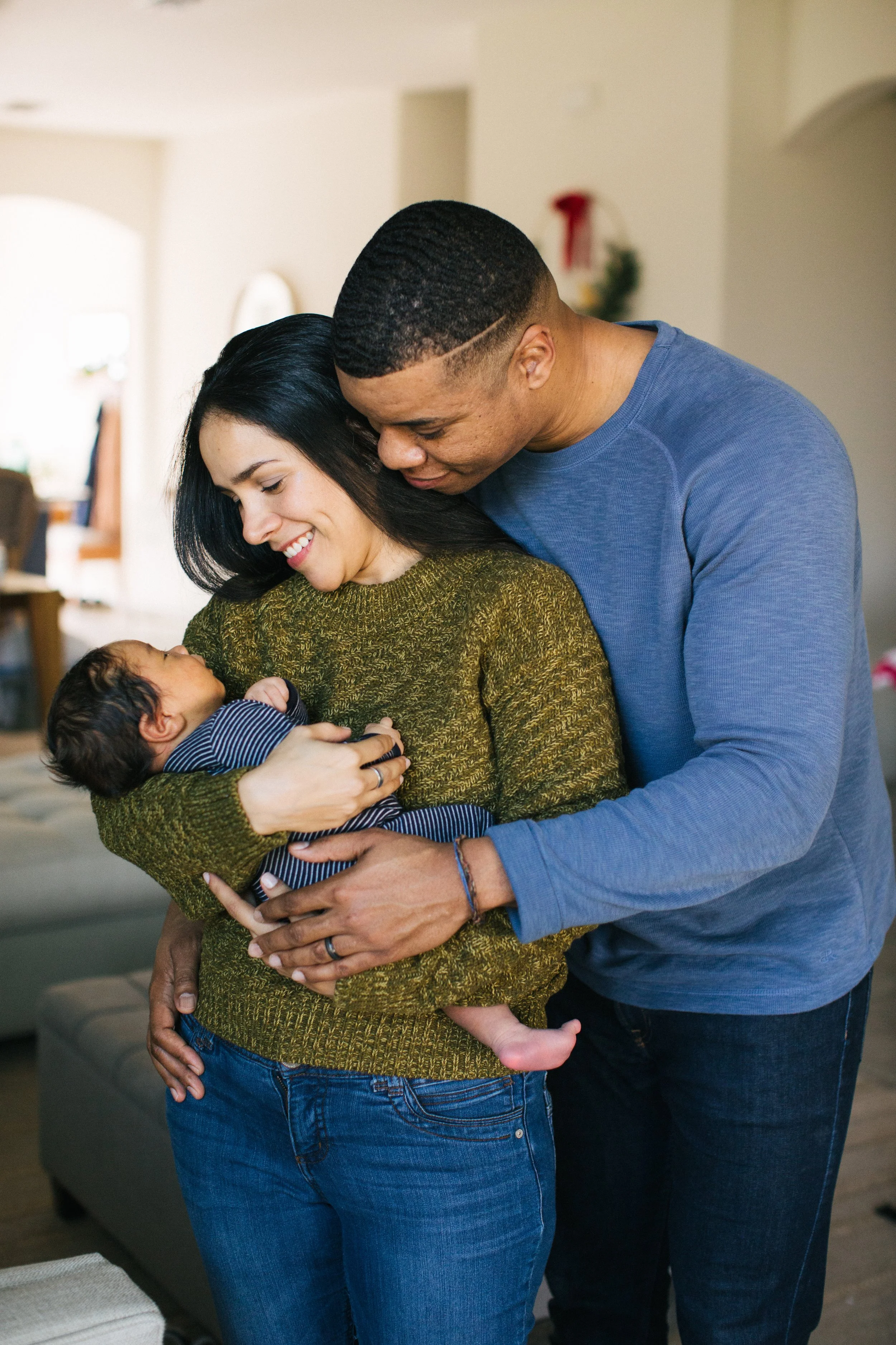 Why an In-Home Family Session After Baby Arrives Is the Perfect Way to Document This Milestone