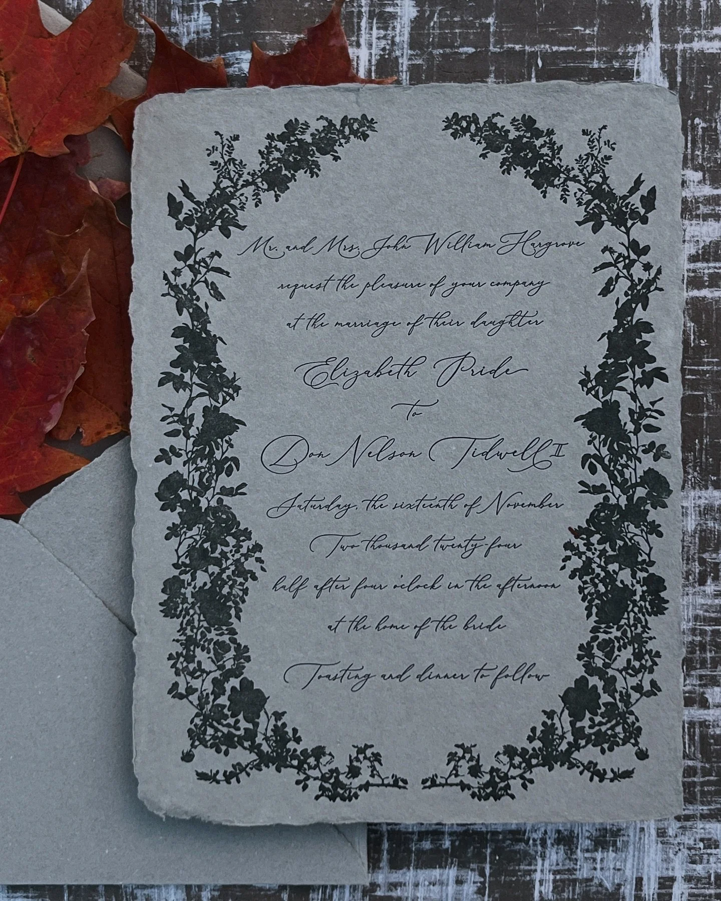 How stunning are these invitations for an intimate fall wedding at the home of the bride? Deep green ink letterpressed on handmade laurel paper was just right for Elizabeth and Nelson. Note the detail of the handmade envelopes with calligraphy by @sl