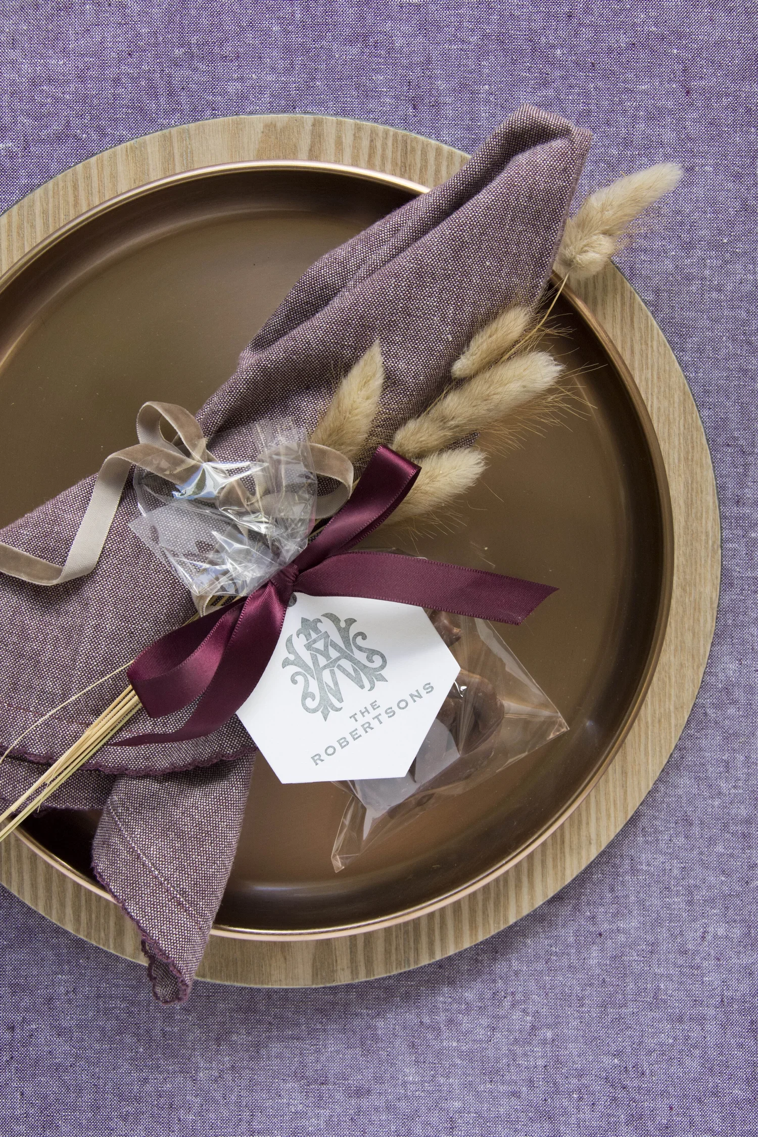 PGT_T237_Stylized_Wheat_PlaceSetting_HautePapier.JPG.webp