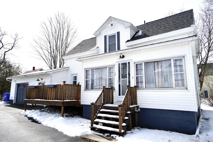 Listings — KATELYN RODAS