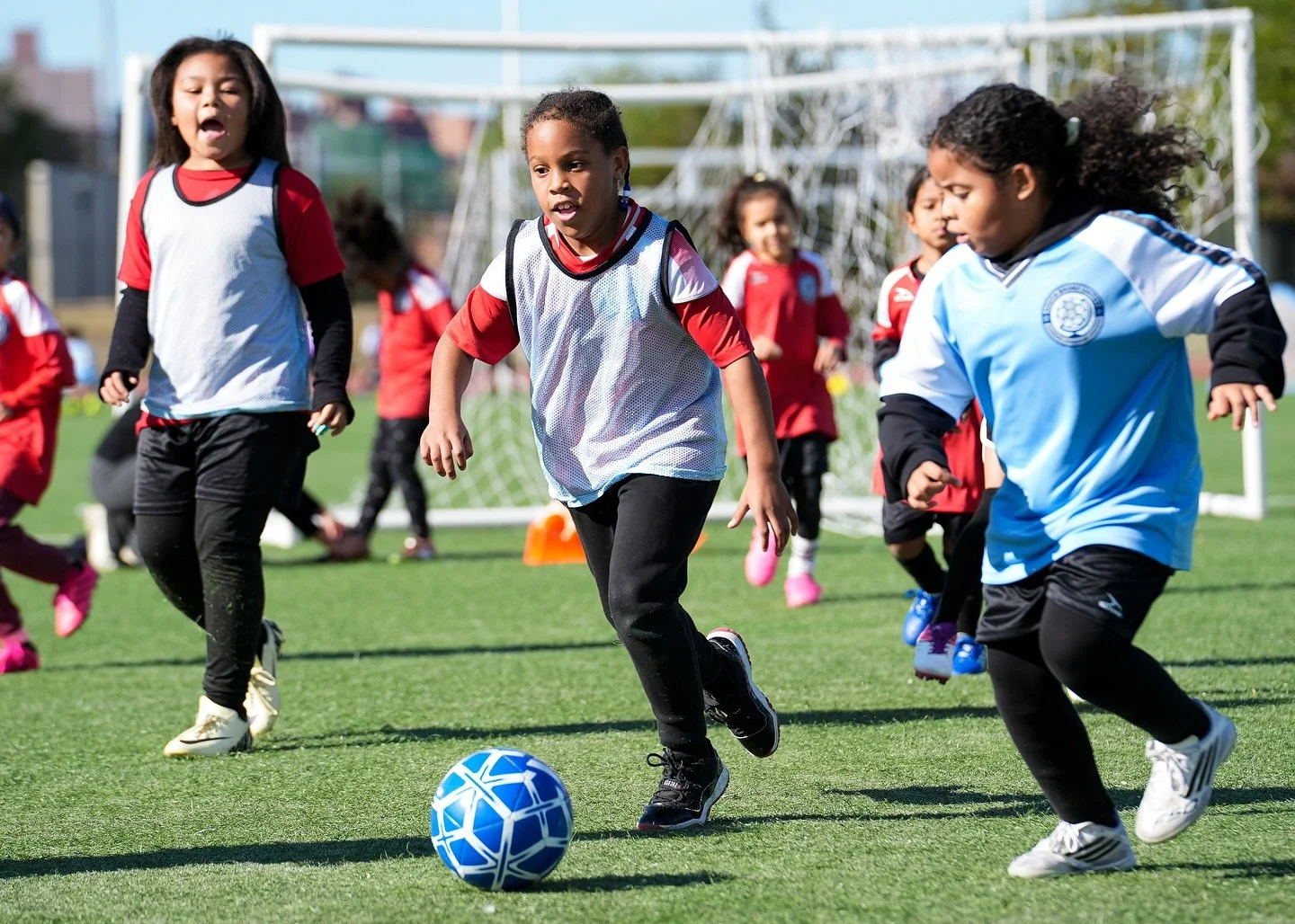 Looks like it will be another beautiful fall weekend 🍂 Can’t wait to see everyone back out on the field!