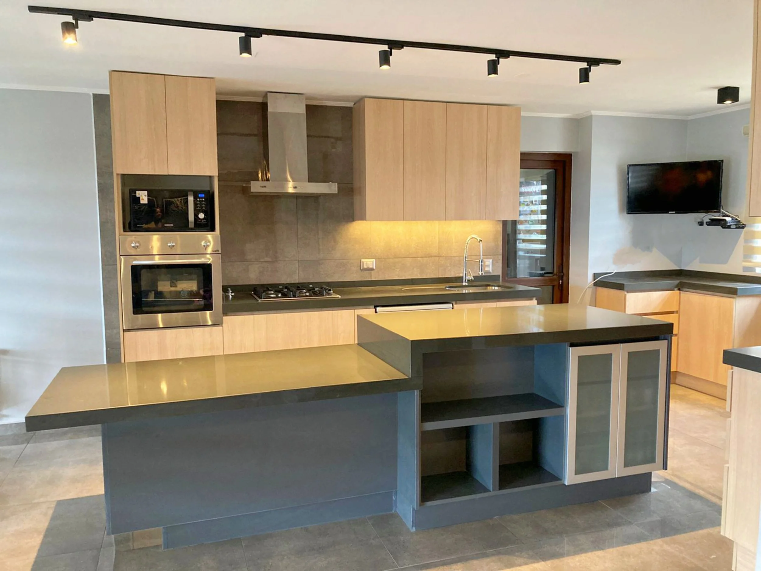 Remodela con Kahe.JPG