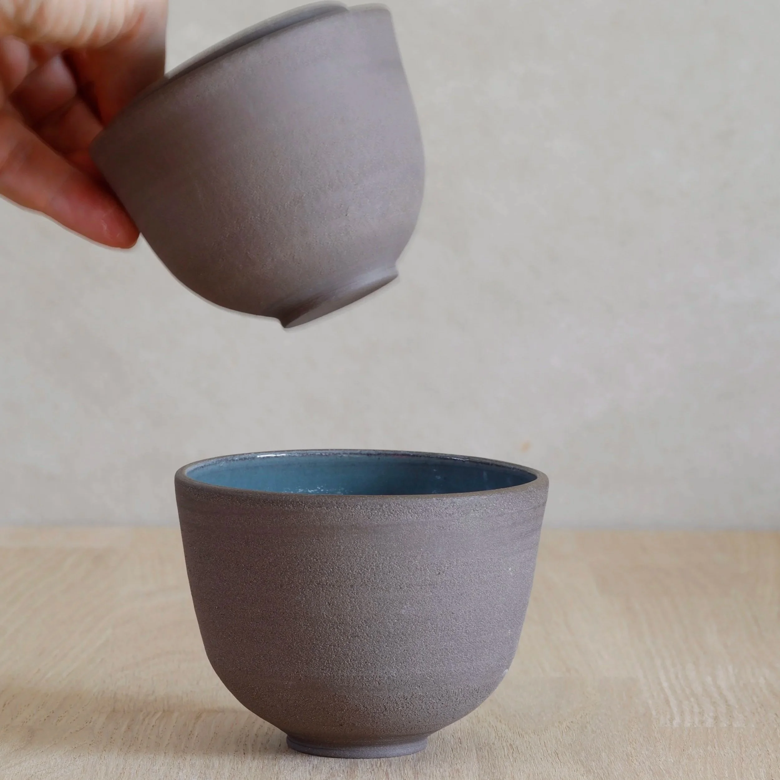 Raw exterior cup blue