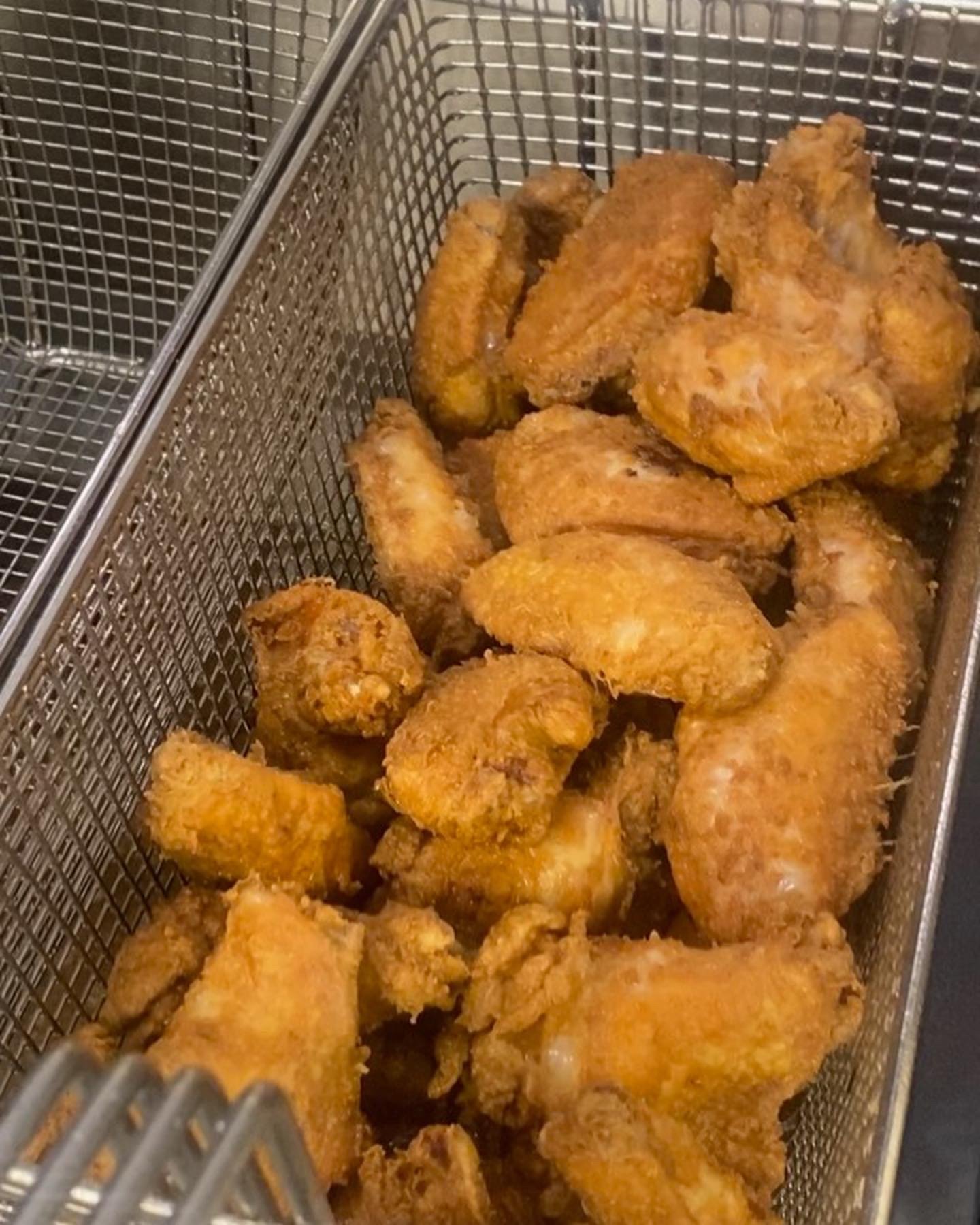 Fried Party Wings — MB's Place
