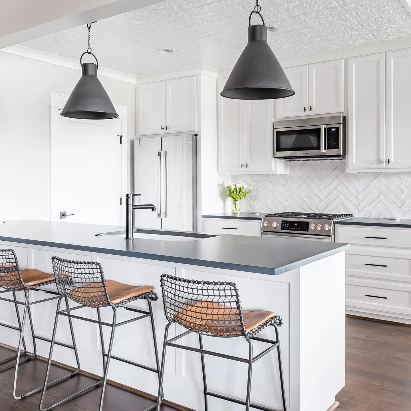 Design:&nbsp;@drakulicinteriordesign
Photography:&nbsp;@jenny.melickimagery 
Builder/Construction:&nbsp;@jeffreywebbconstruction,
.
.
.
.
.
.
.
.
#drakulicinteriordesign&nbsp;#cltdesign&nbsp;#designclt&nbsp;#charlotteinteriordesign&nbsp;#charlotteint