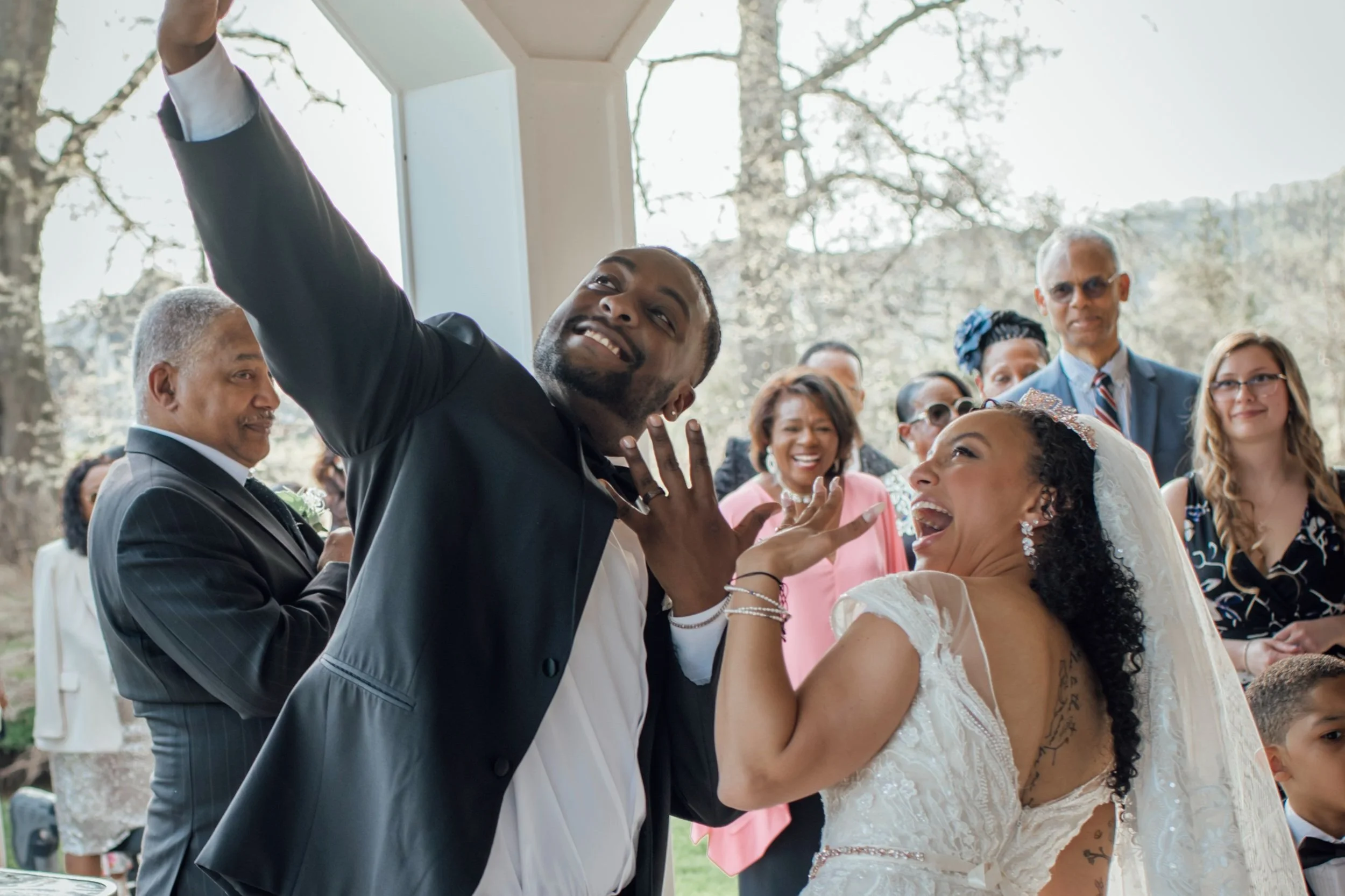 The Dos and Don’ts of Wedding Photography