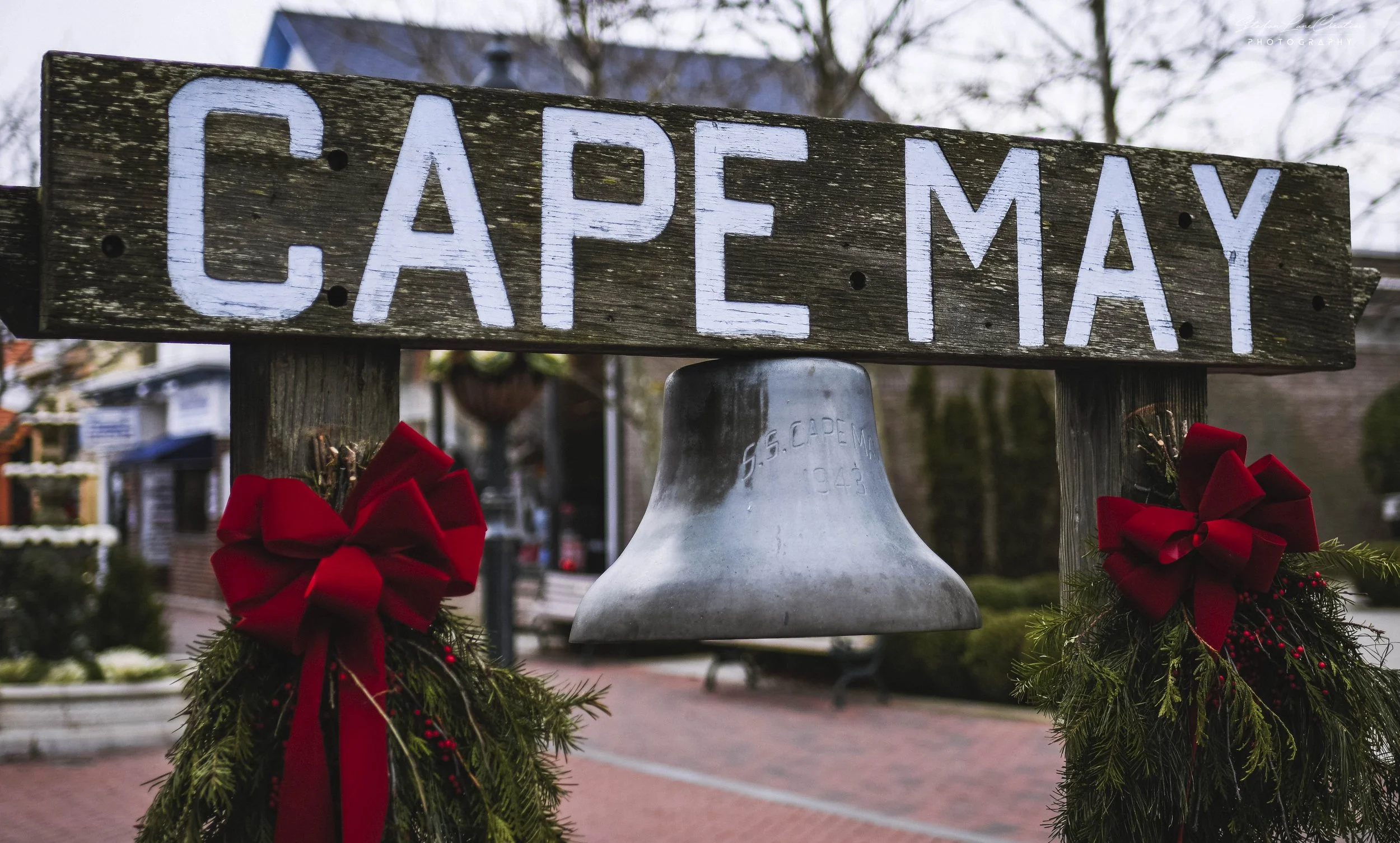 Editing Holiday Photos: Simple Tricks for Instagram-Worthy Shots