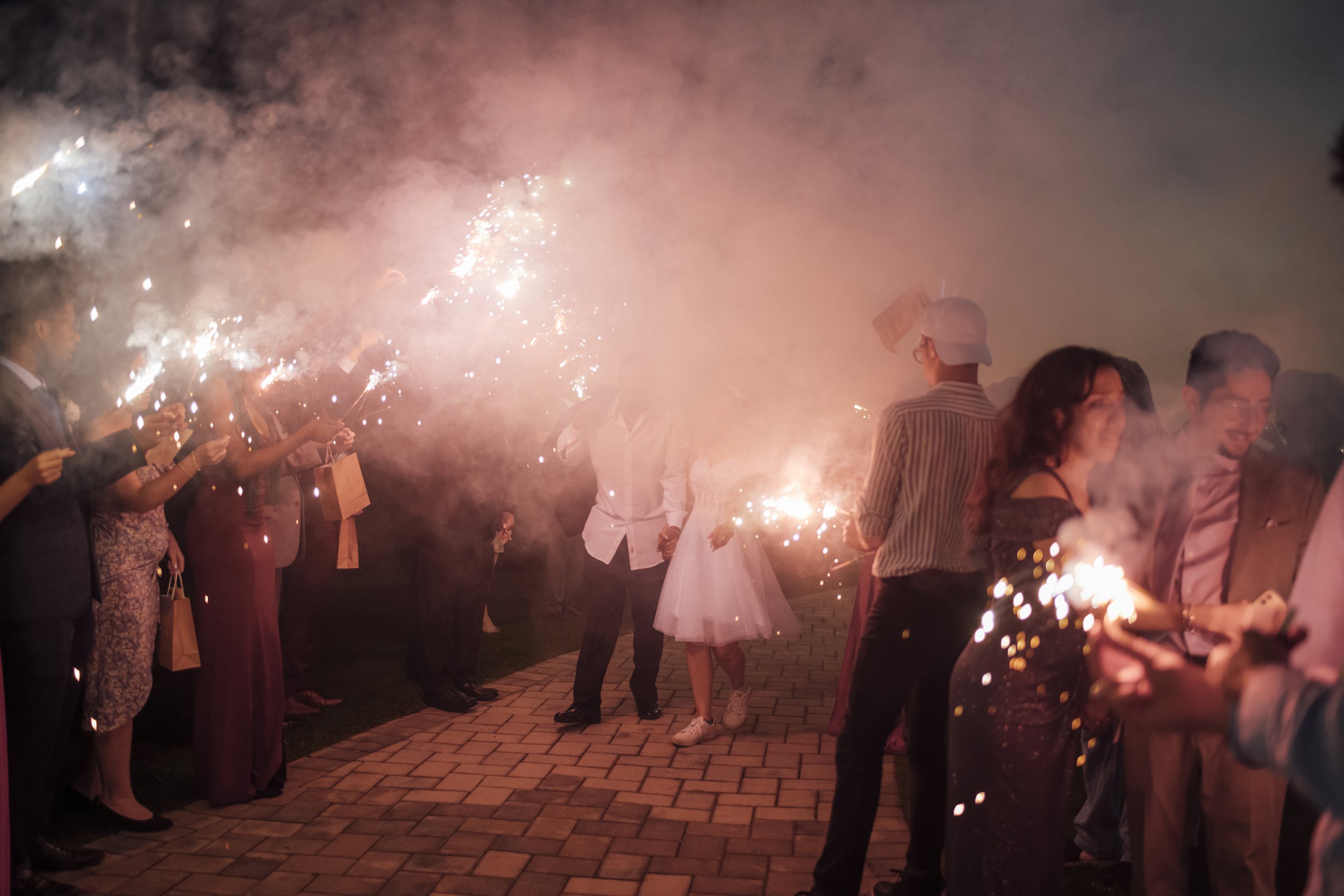 Wedding Send-Offs: 5 Creative Ways to End Your Night in Style