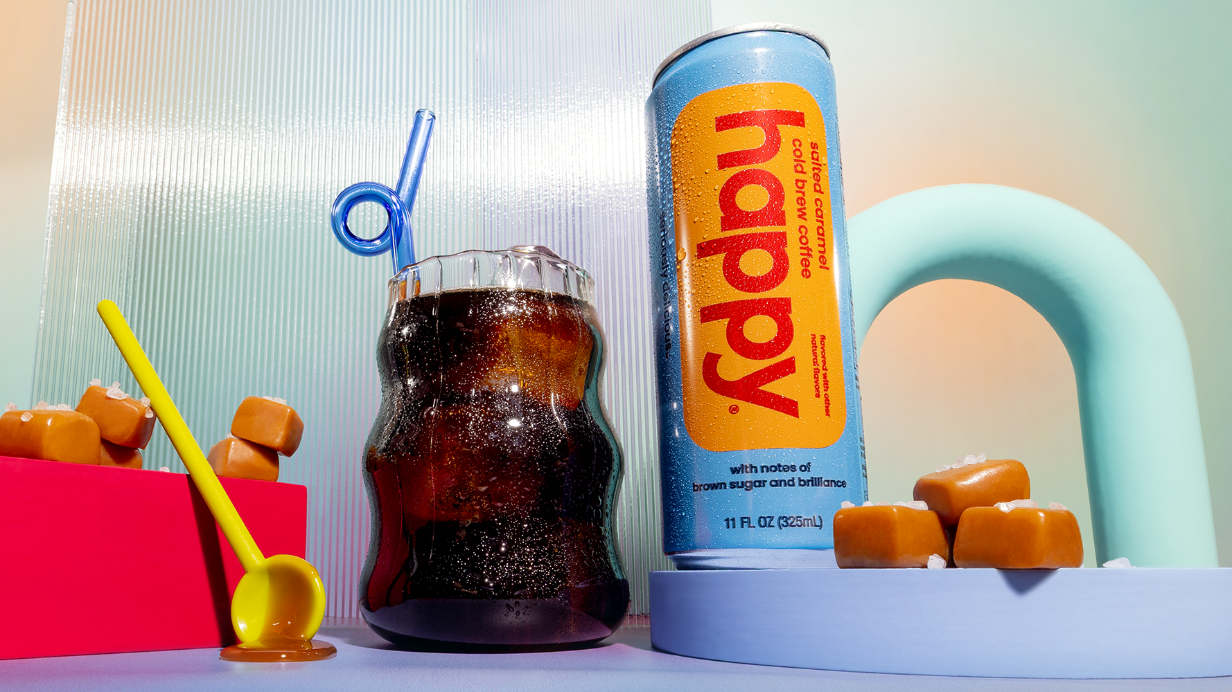 2505_250514_HappyCoffee_S02_RTD_SaltedCaramelColdBrew_16x9.png