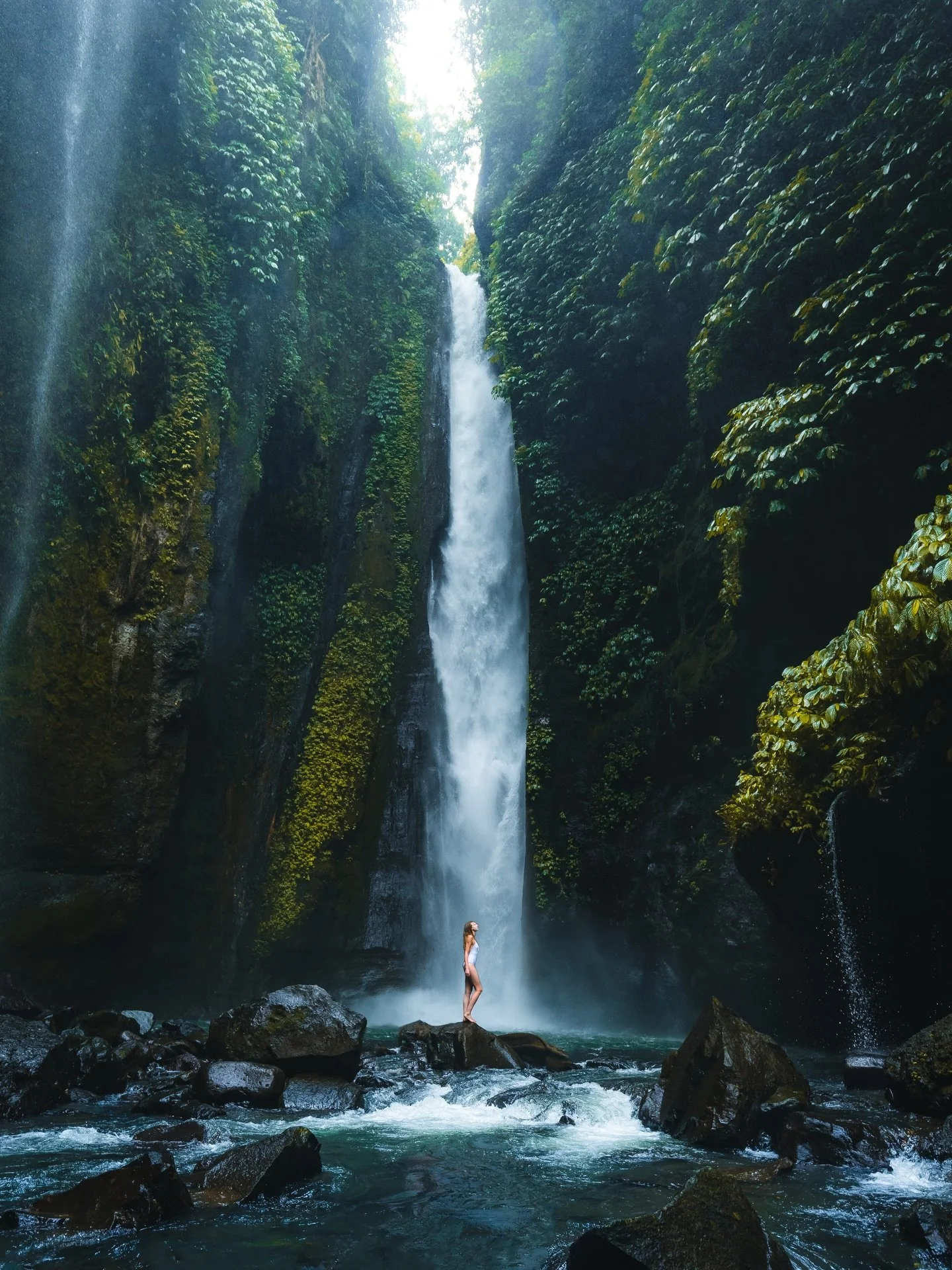 Deep in the jungle 🍃✨

Throwing it back to a very different era where I never showed my face in photos, ha! But I still think I was able to get some pretty cool images from this trip around Bali regardless, so I wanted to bring them back on the feed