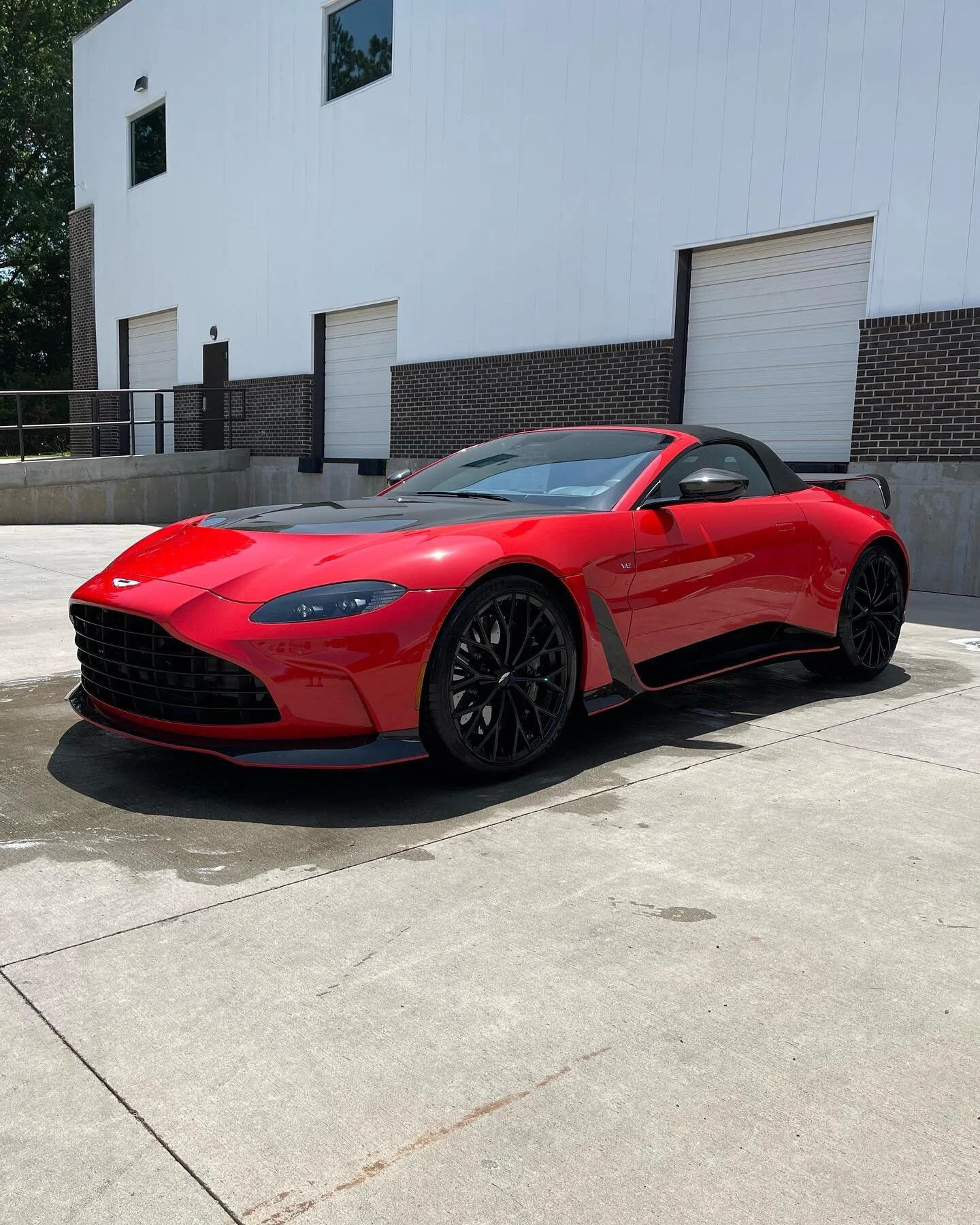 Aston Martin V12 Vantage

Aston Martin V12 Vantage with a Maintenance Detail. It&rsquo;s a quick basic interior and exterior service and is only available to our maintenance clientele. Add Ons Are Available For This Package! 

Maintenance Detail Star