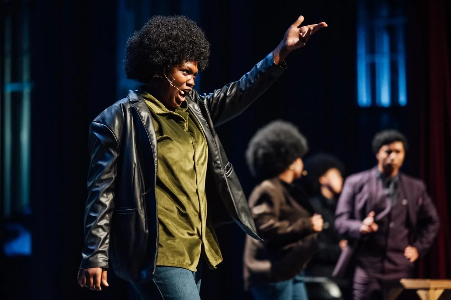 SISTER ACT JR! 

Our students were exceptional in our final production, which marked the culmination of our first season of shows at the Ritz Theater.

Photos: @karmathartic 

#sisteractjr
#dontmissabeatjax
#broadwayexperiencejax 
#dmabseasonofshows2