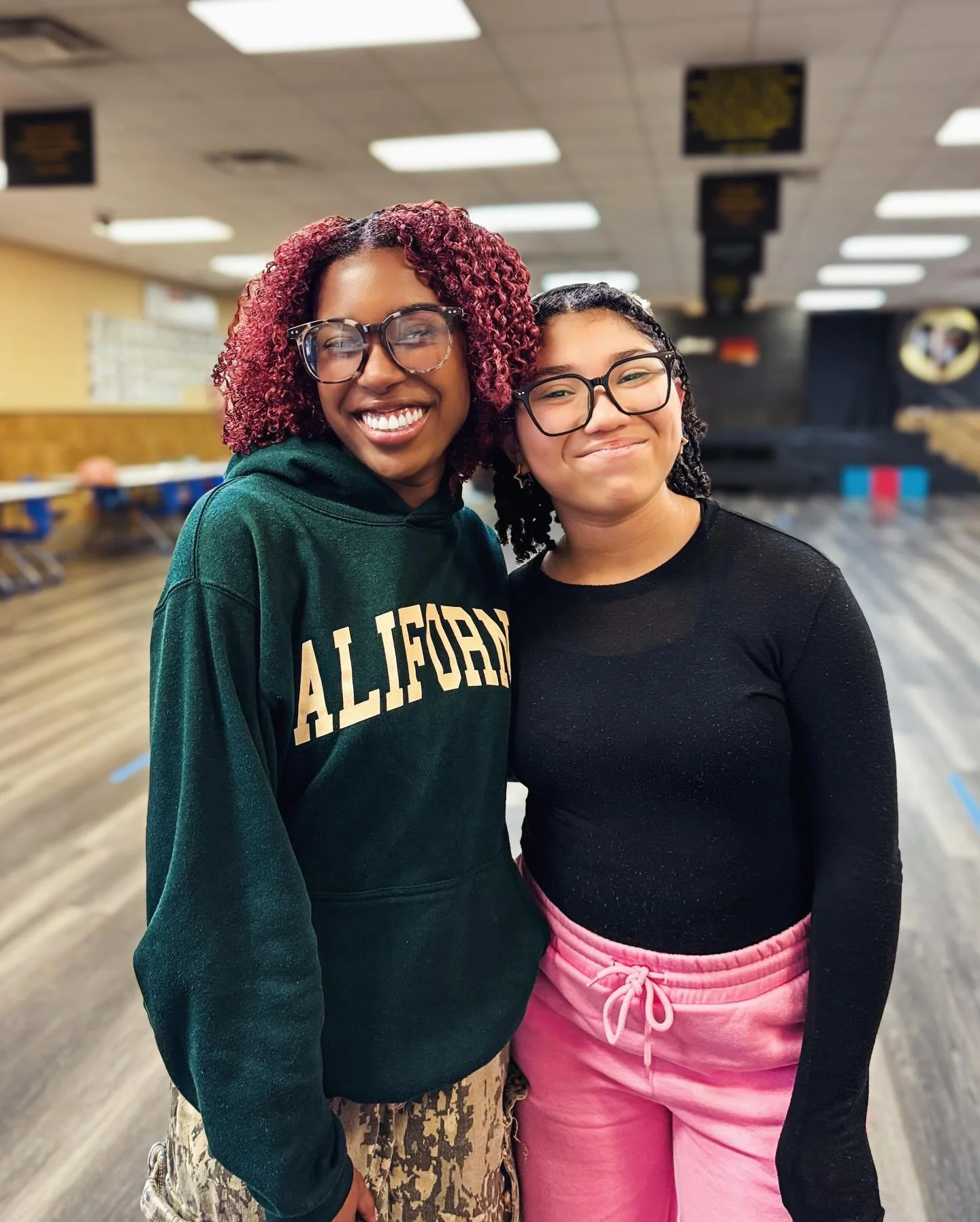 We are radiating smiles and are excited for this new week.

#dontmissabeatjax