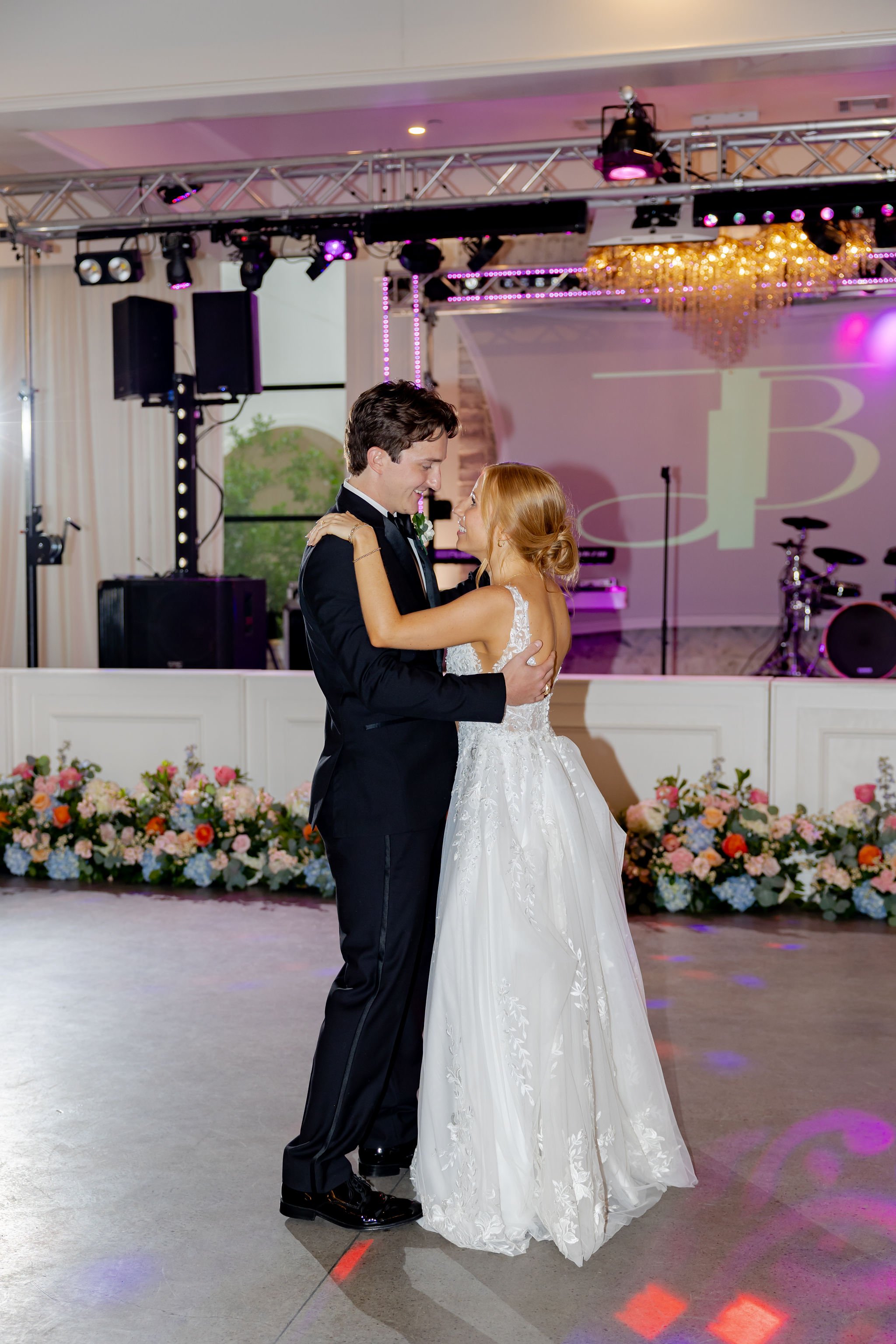 AJP_TheTesareks_Wedding-697.jpg