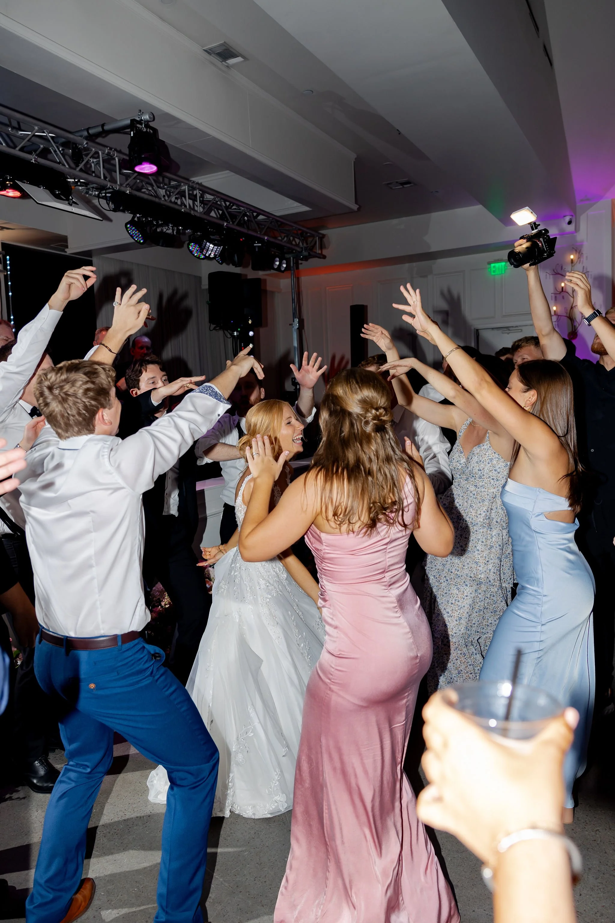 AJP_TheTesareks_Wedding-875.jpg