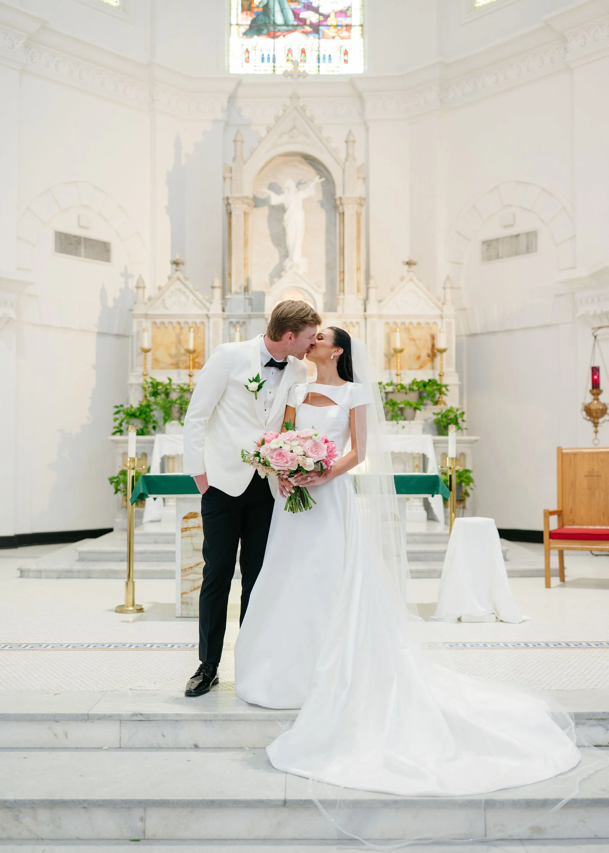 251025_Wedding_TheMoores_Family-33.jpg